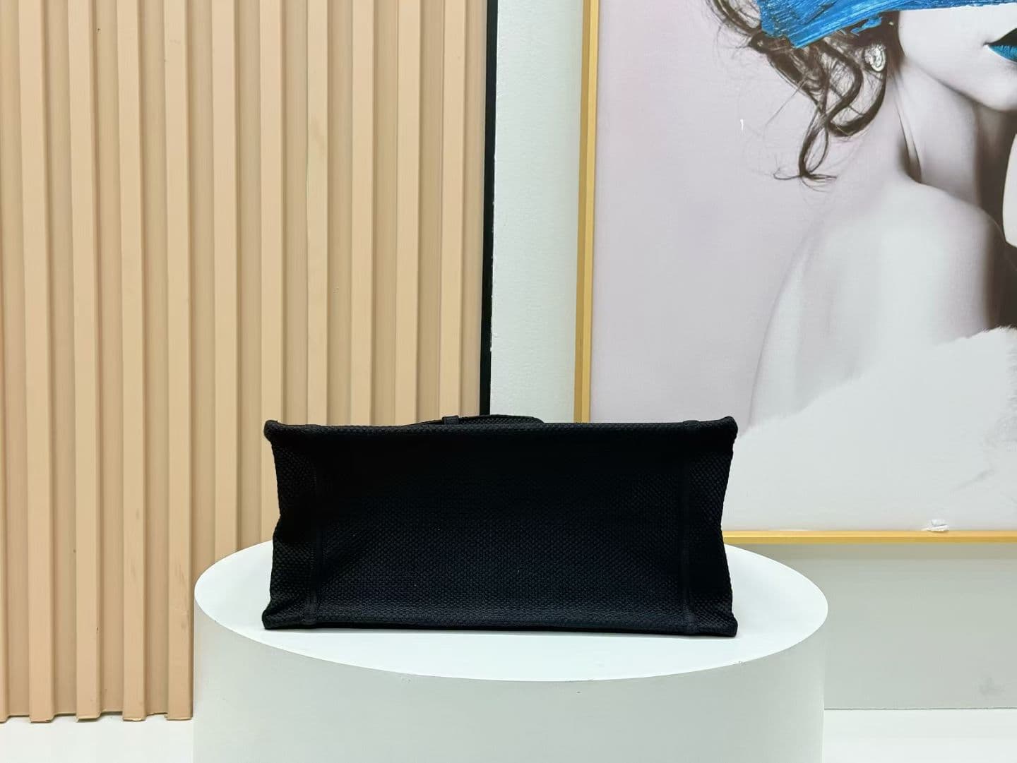 C1992 Details of Diore JWA’s new bags in the first season! The classic bags now have a modern touch. — image 7