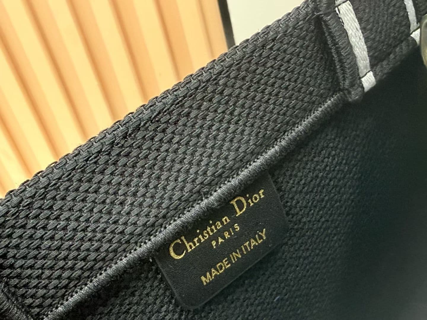 C1992 Details of Diore JWA’s new bags in the first season! The classic bags now have a modern touch. — image 8