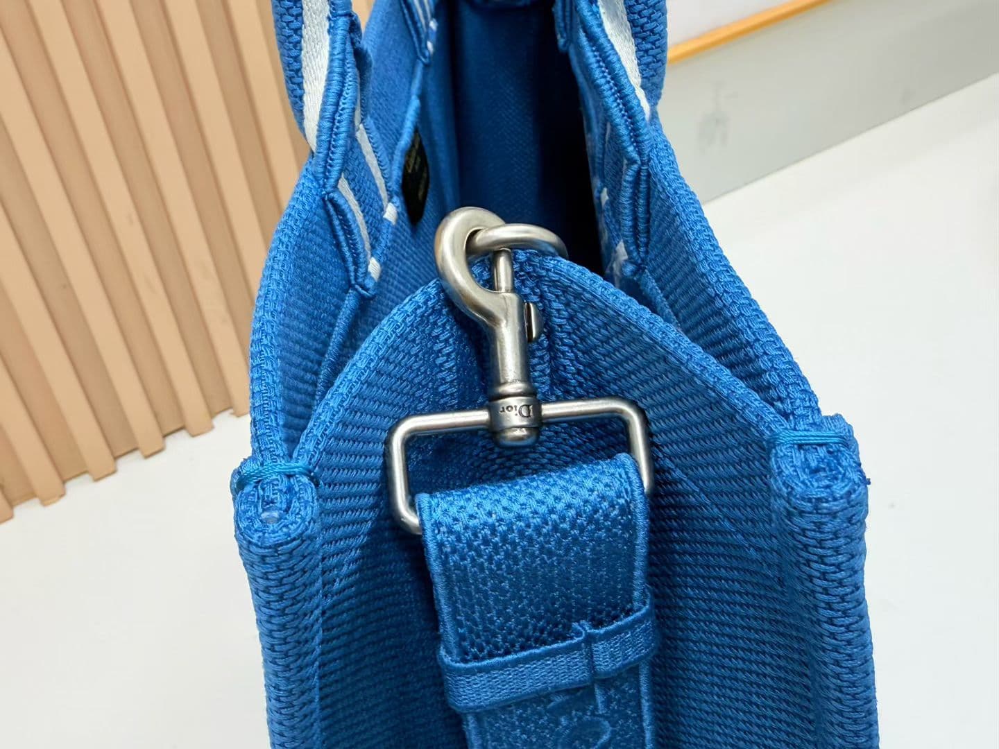 C1984 Details of Diò JWA’s new bags in the first season! The classic bags now have a modern feel — image 6