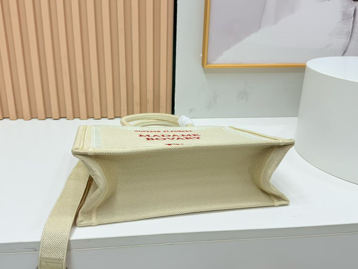 C1968 Details of Diô JWA’s new bags in the first season! The classic bags now have a modern twist. — image 8