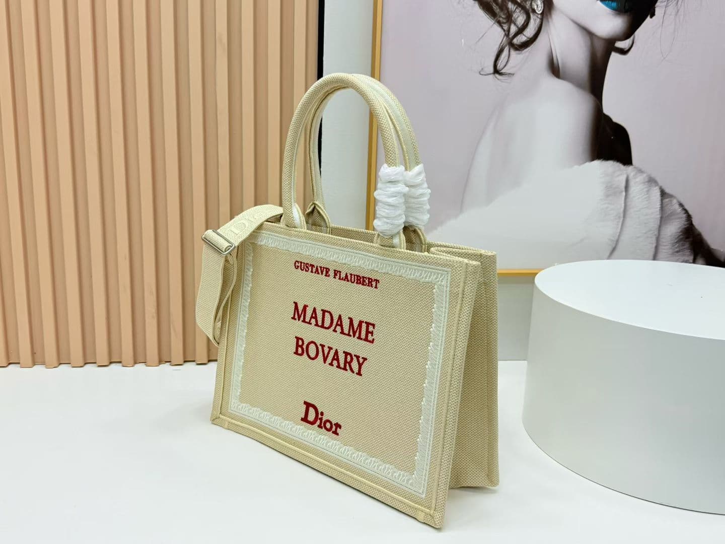 C1968 Details of Diô JWA’s new bags in the first season! The classic bags now have a modern twist. — image 3