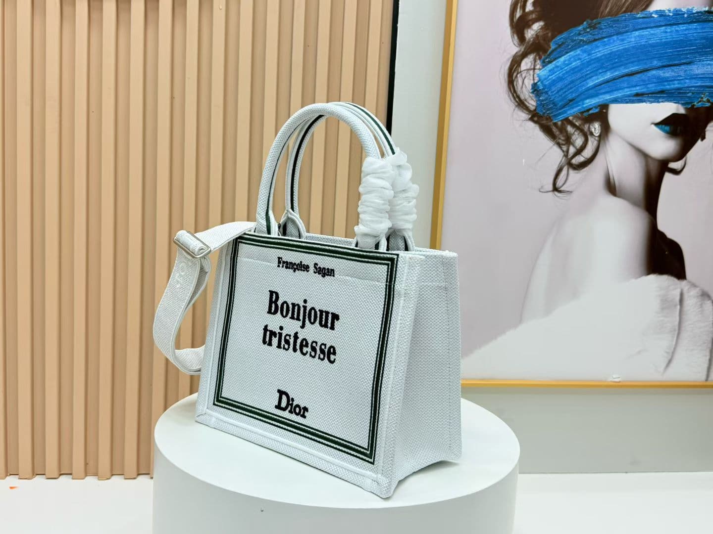 C1964 Details of Diore JWA’s new bags in the first season! The classic bags now have a modern touch. — image 3