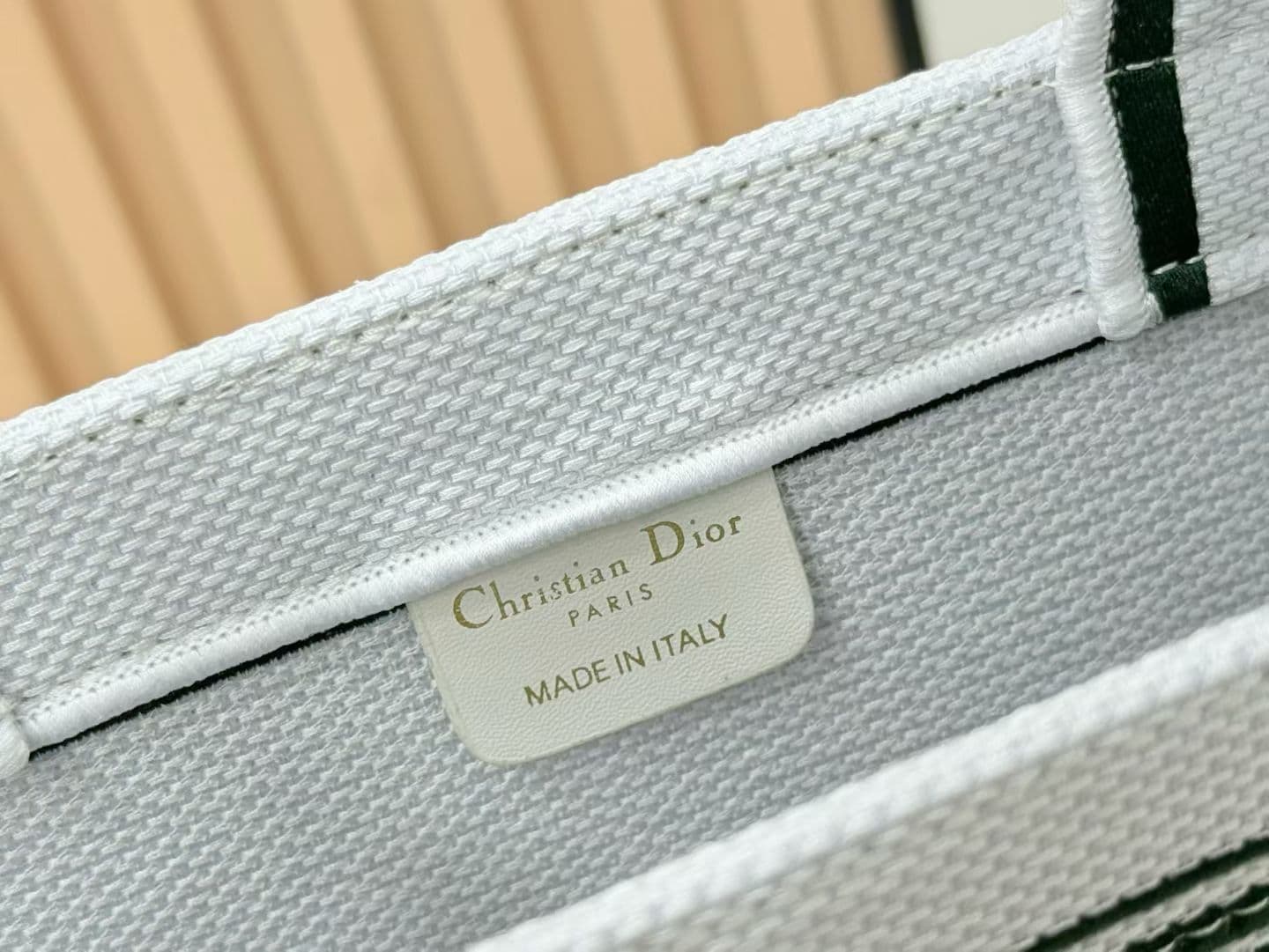 C1960 Details of Diore JWA’s new bags in the first season! The classic bags now have a modern touch. — image 8