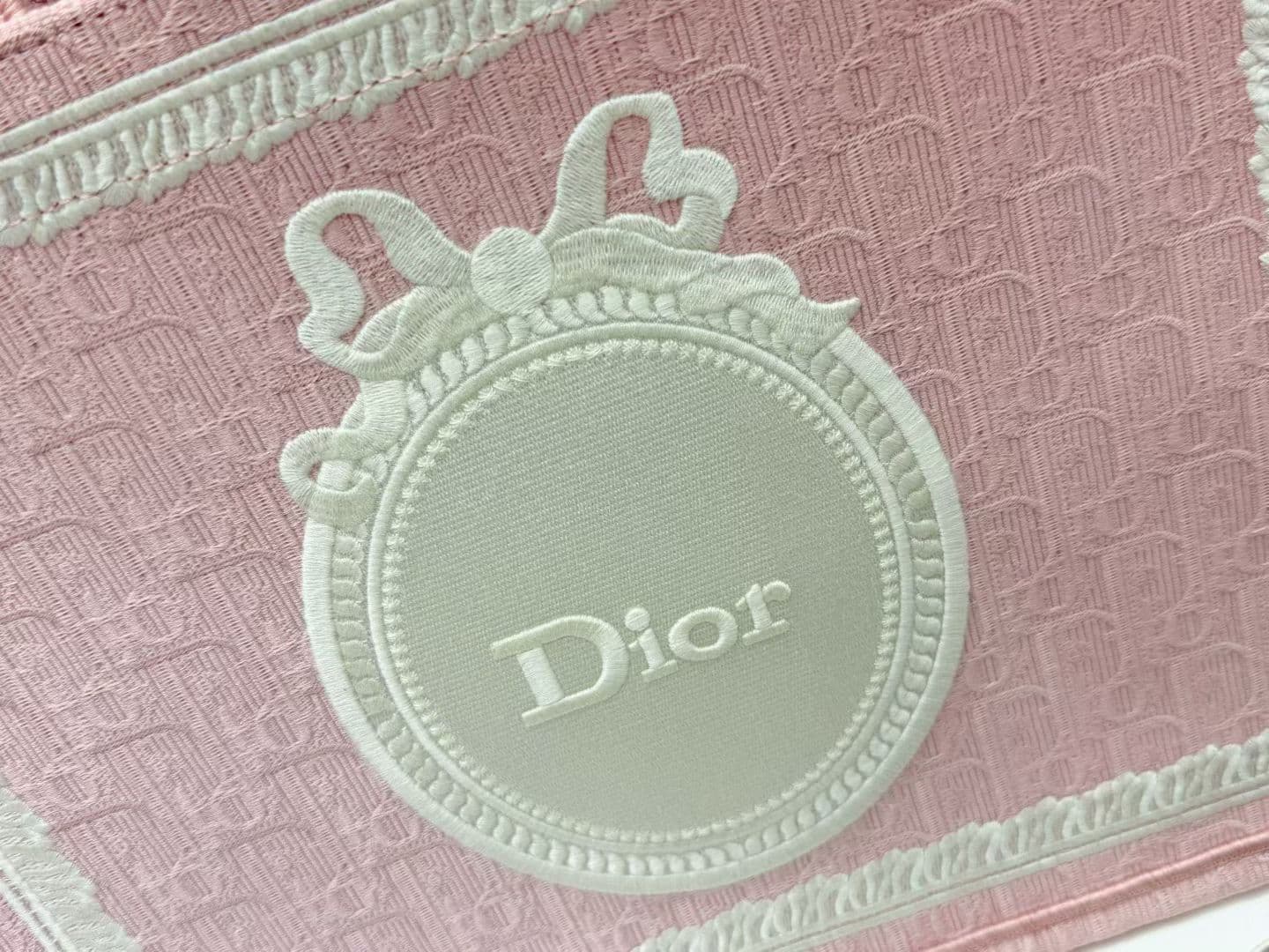 C1956 Details of Diore JWA’s new bags in the first season! The classic bags now have a modern feel. — image 5