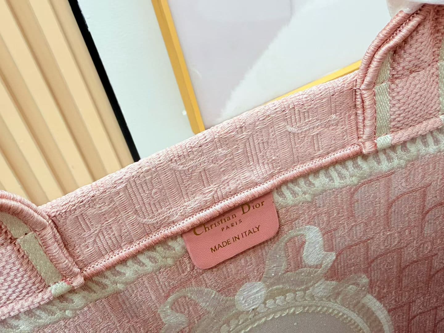 C1954 Details of Diore JWA’s new bags in the first season! The classic bags now have a modern touch. — image 5