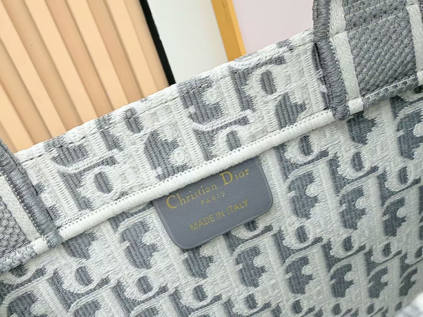 C1940 Details of Diore JWA’s new bags in the first season! The classic bags now have a modern touch. — image 7