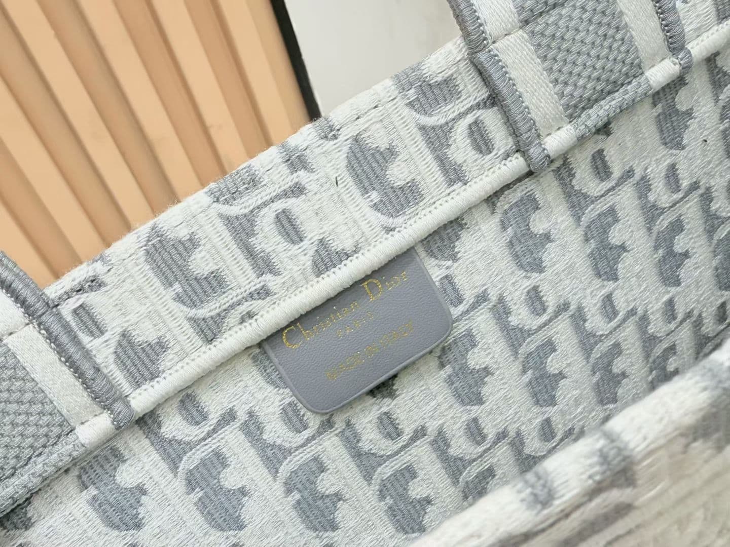 C1938 Details of Diore JWA’s new bags in the first season! The classic bags now have a modern feel. — image 7