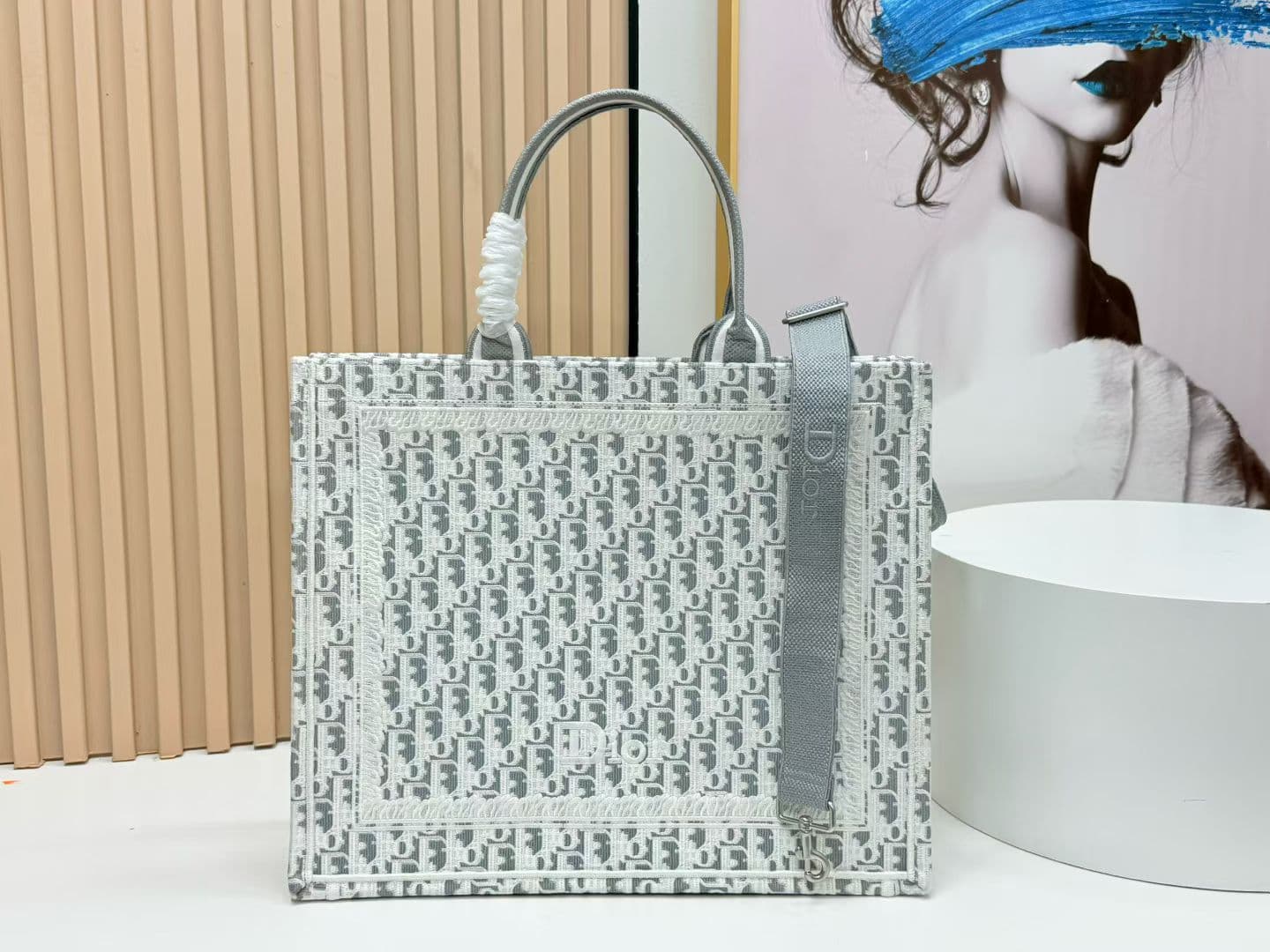 C1936 Details of Diô JWA’s new bags in the first season! The classic bags now have a modern feel — image 4