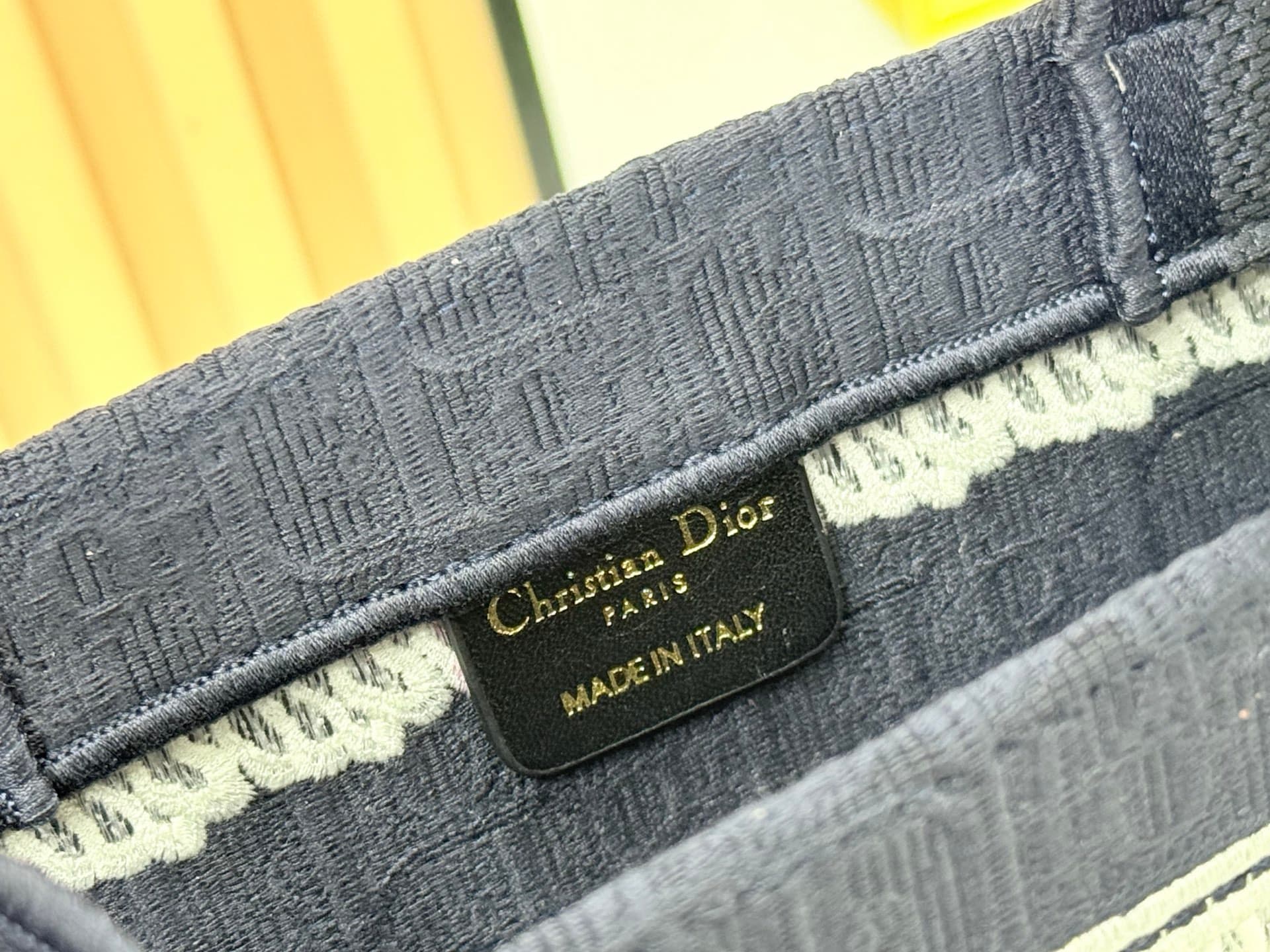 C1930 Details of Diore JWA’s new bags in the first season! The classic bags now have a modern touch. — image 7