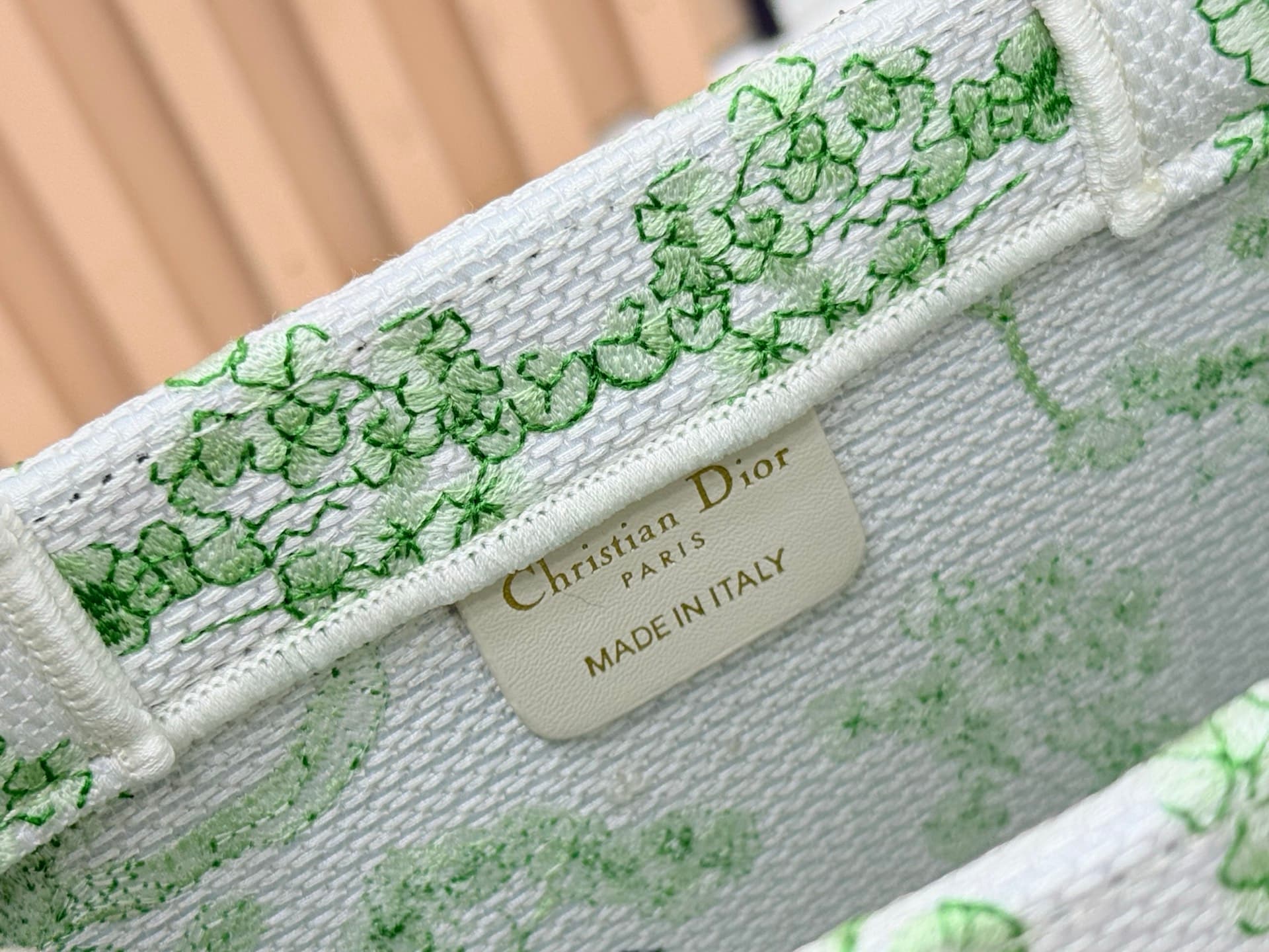 C1910 Details of Diore JWA’s new bags in the first season! The classic bags now have a modern touch. — image 7