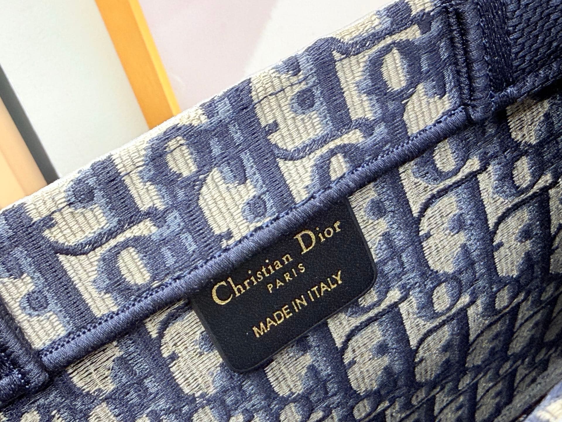 C2056 Details of Diore JWA’s new bags in the first season! The classic bags now have a modern feel. — image 6
