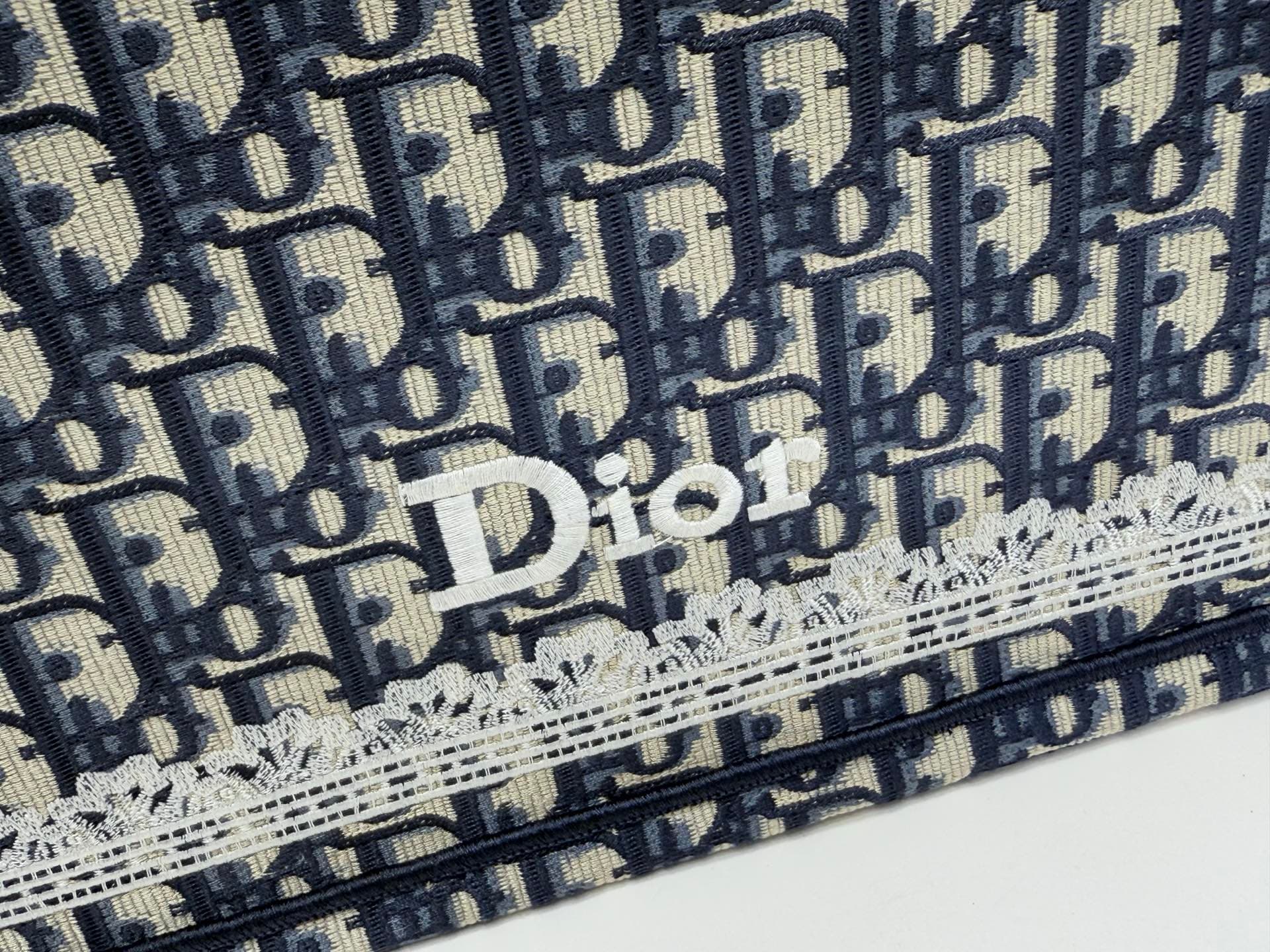 C2054 Details of Diò JWA’s new bags in the first season! The classic bags now have a modern touch. — image 5