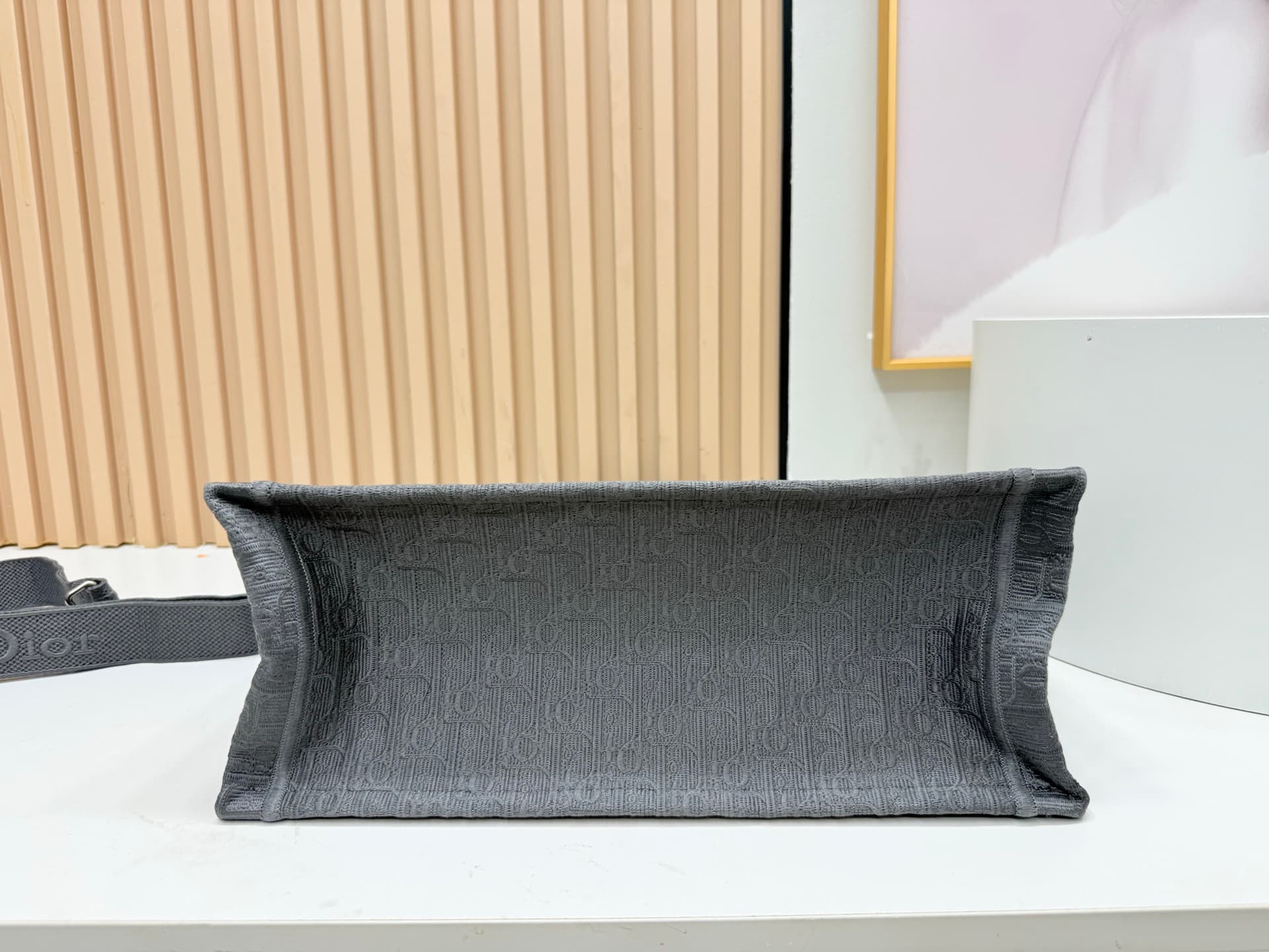 C2024 Details of Diore JWA’s new bags in the first season! The classic bags now have a modern twist. — image 6