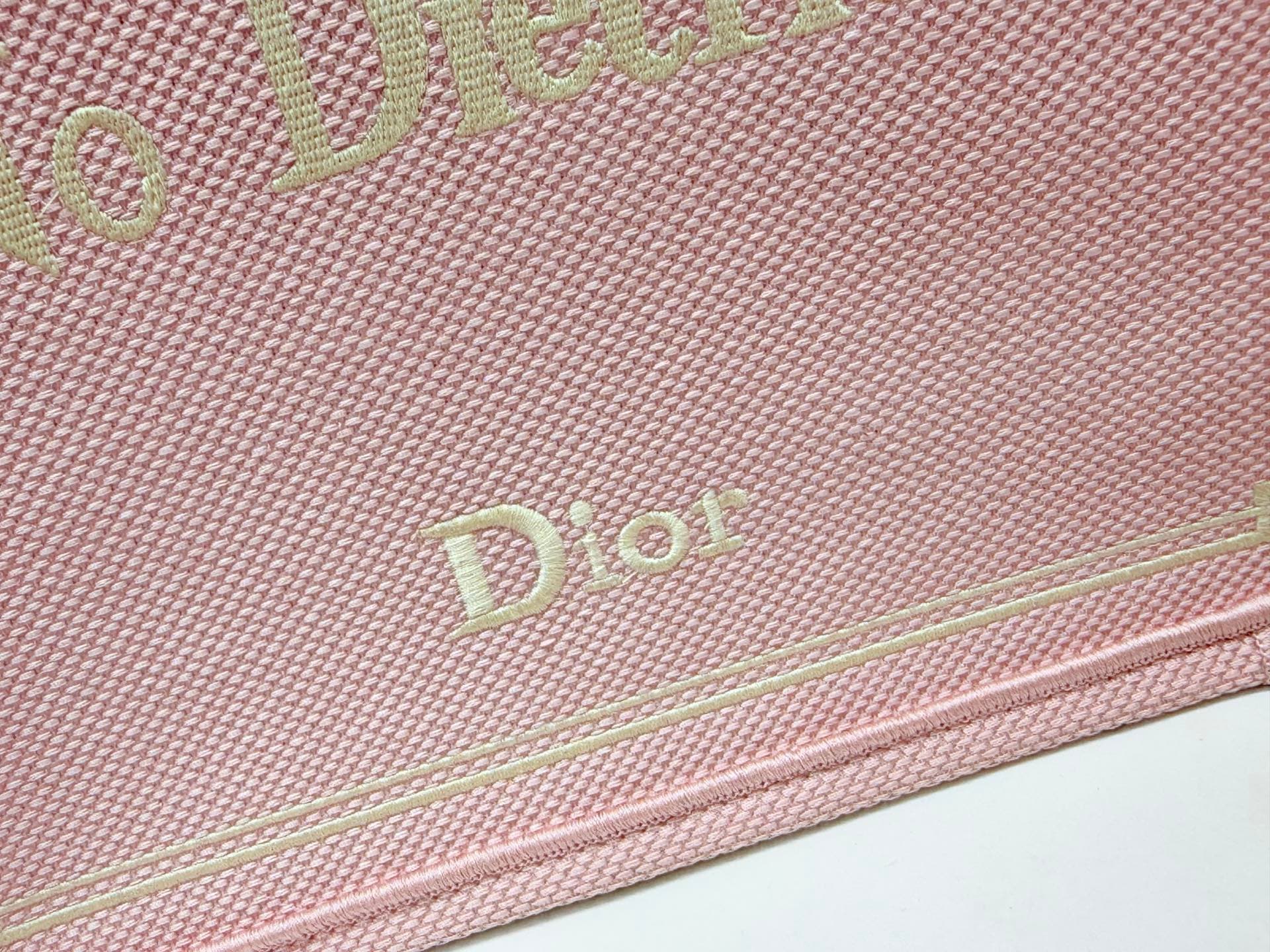 C1755 Details of Diore JWA’s new bags in the first season! The classic bags now have a modern twist. — image 5