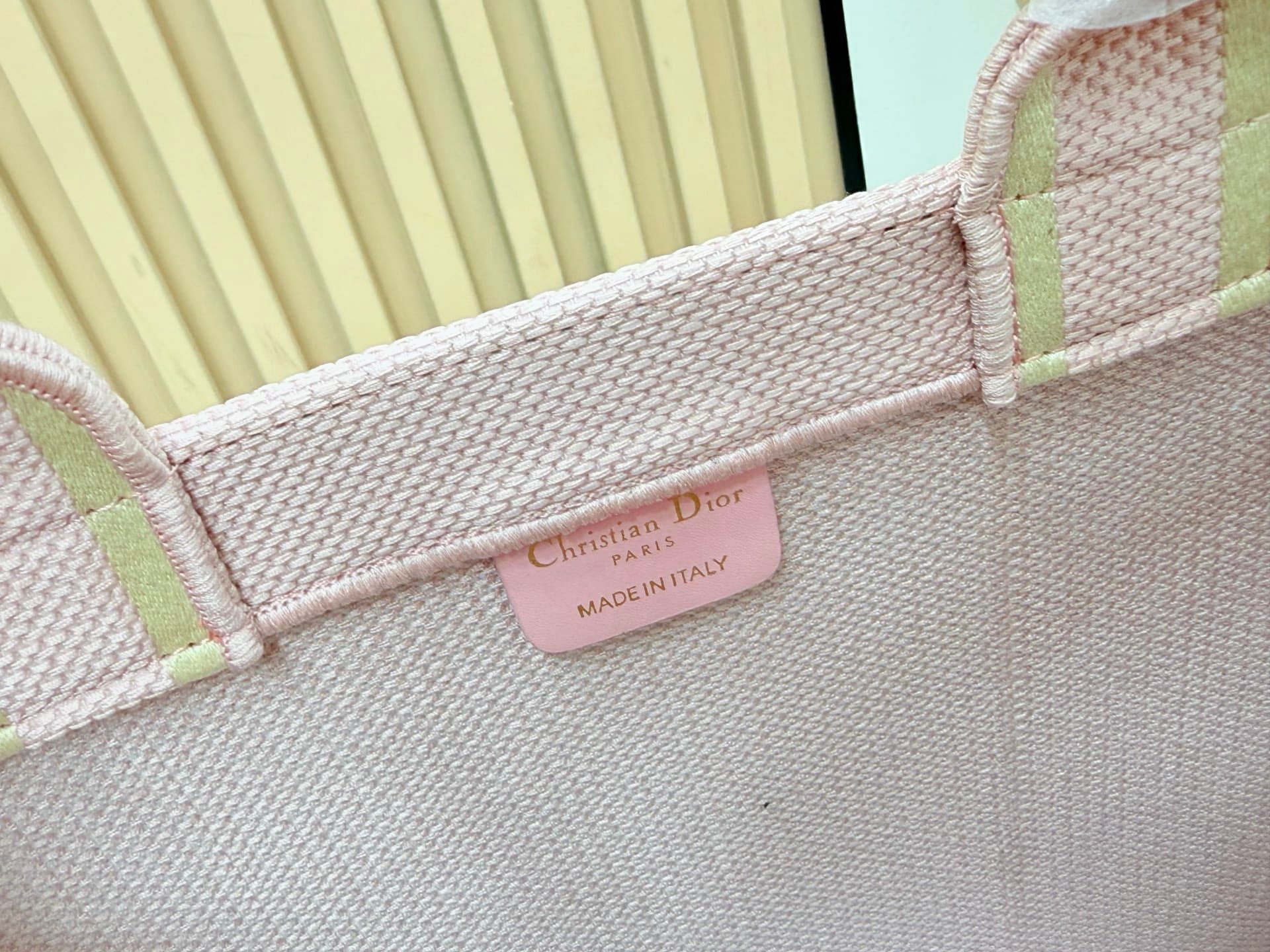 C1753 Details of Diore JWA’s new bags in the first season! The classic bags now have a modern touch. — image 7