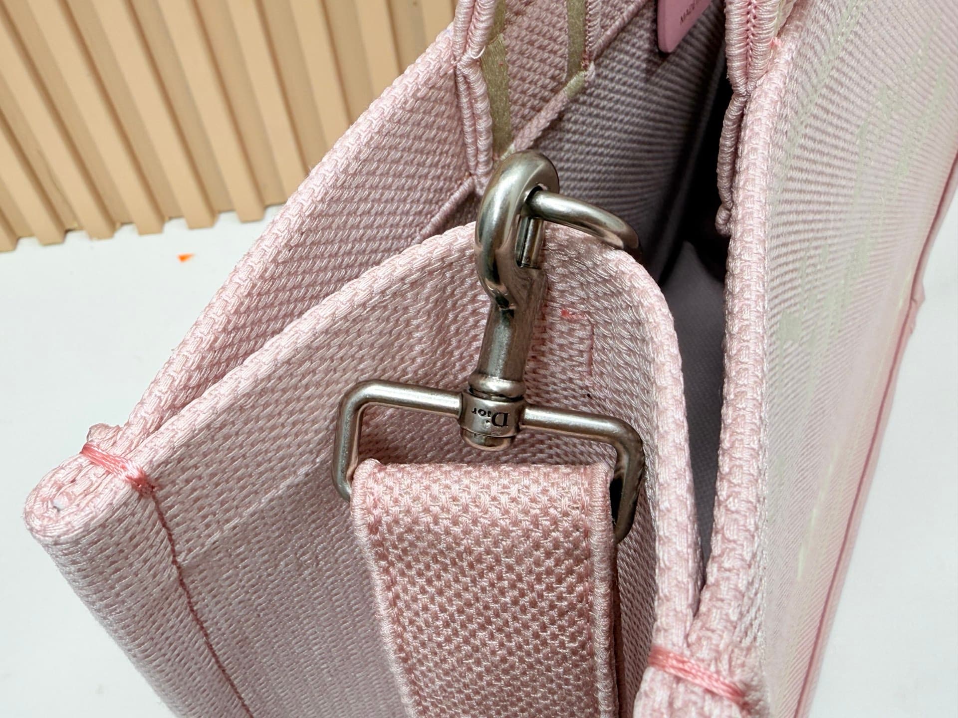 C1751 Details of Diore JWA’s new bags in the first season! The classic bags now have a modern touch. — image 7