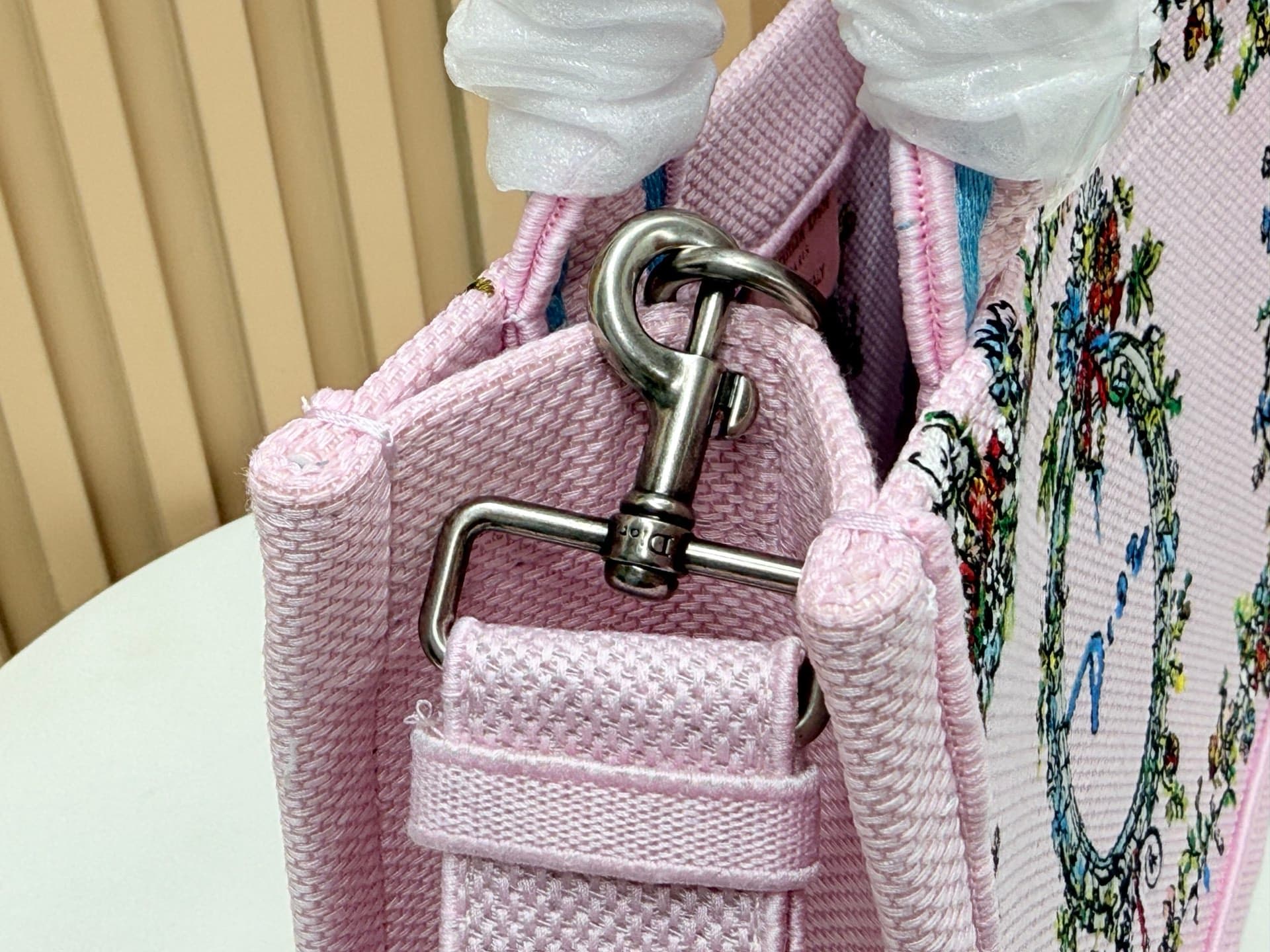 C1749 Details of Diore JWA’s new bags in the first season! The classic bags now have a modern twist — image 6