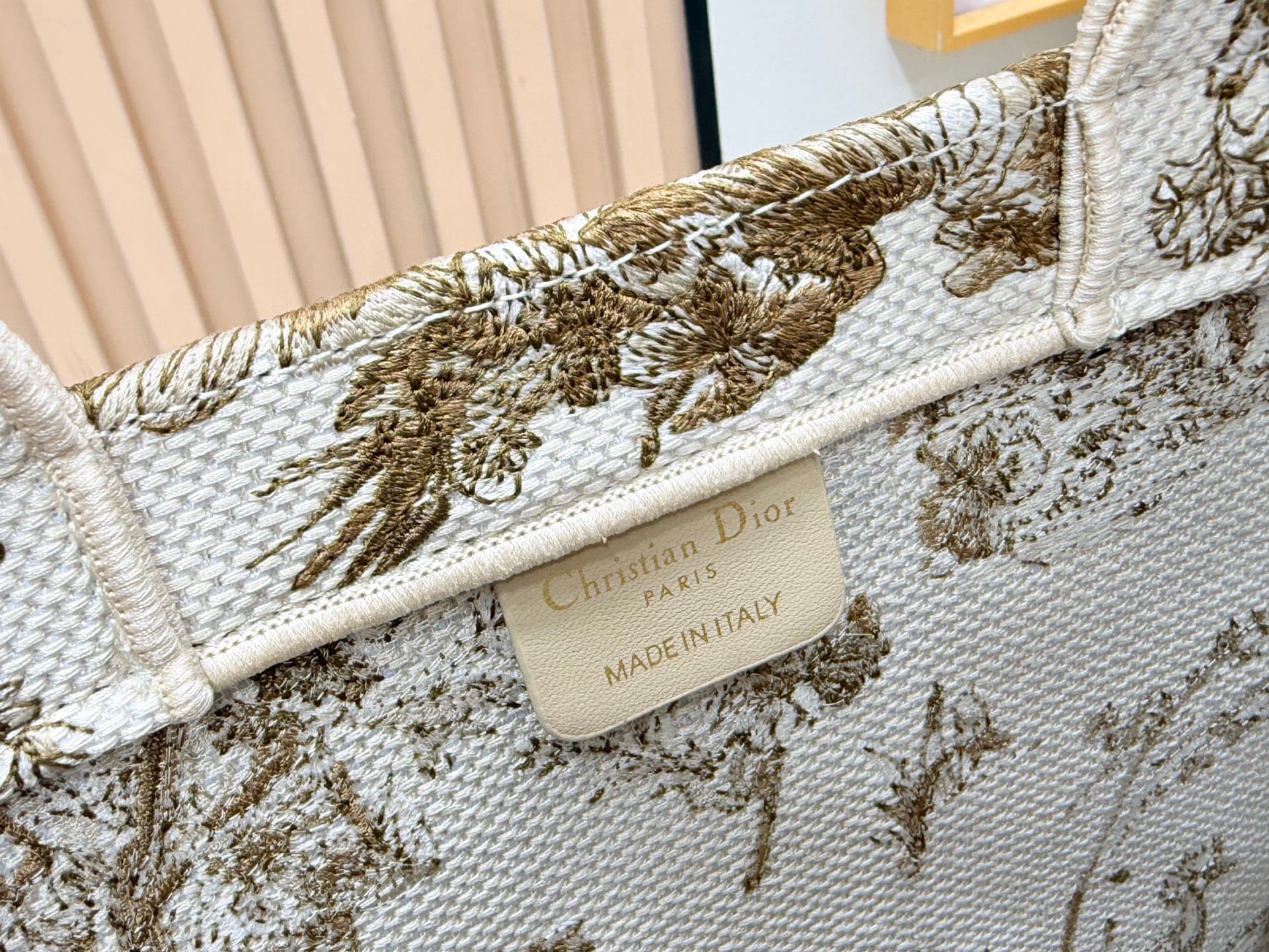 C1722 Details of Diore JWA’s new bags in the first season! The classic bags have a modern touch. — image 7