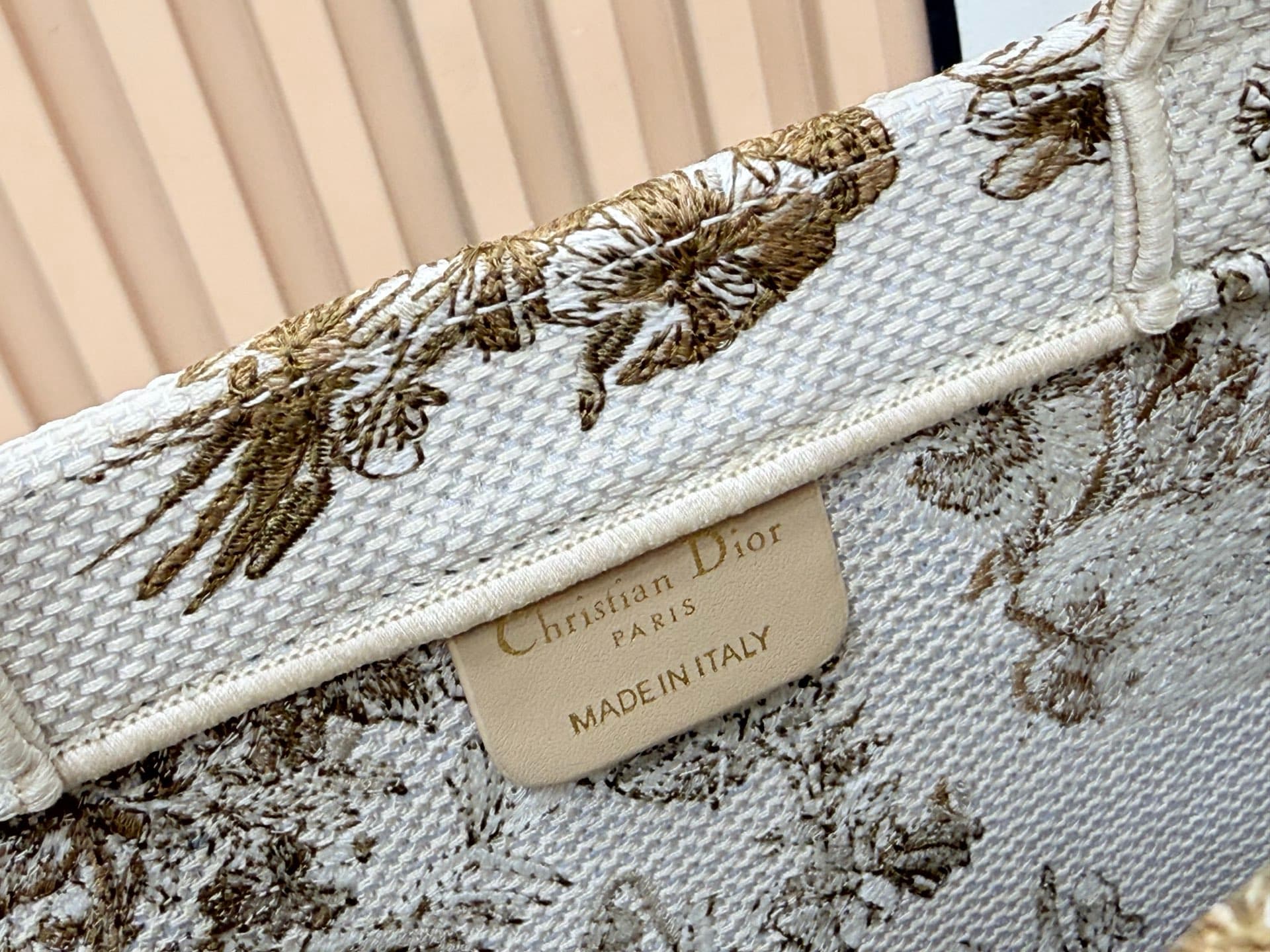 C1720 Details of Diore JWA’s new bags in the first season! The classic bags now have a modern touch. — image 7