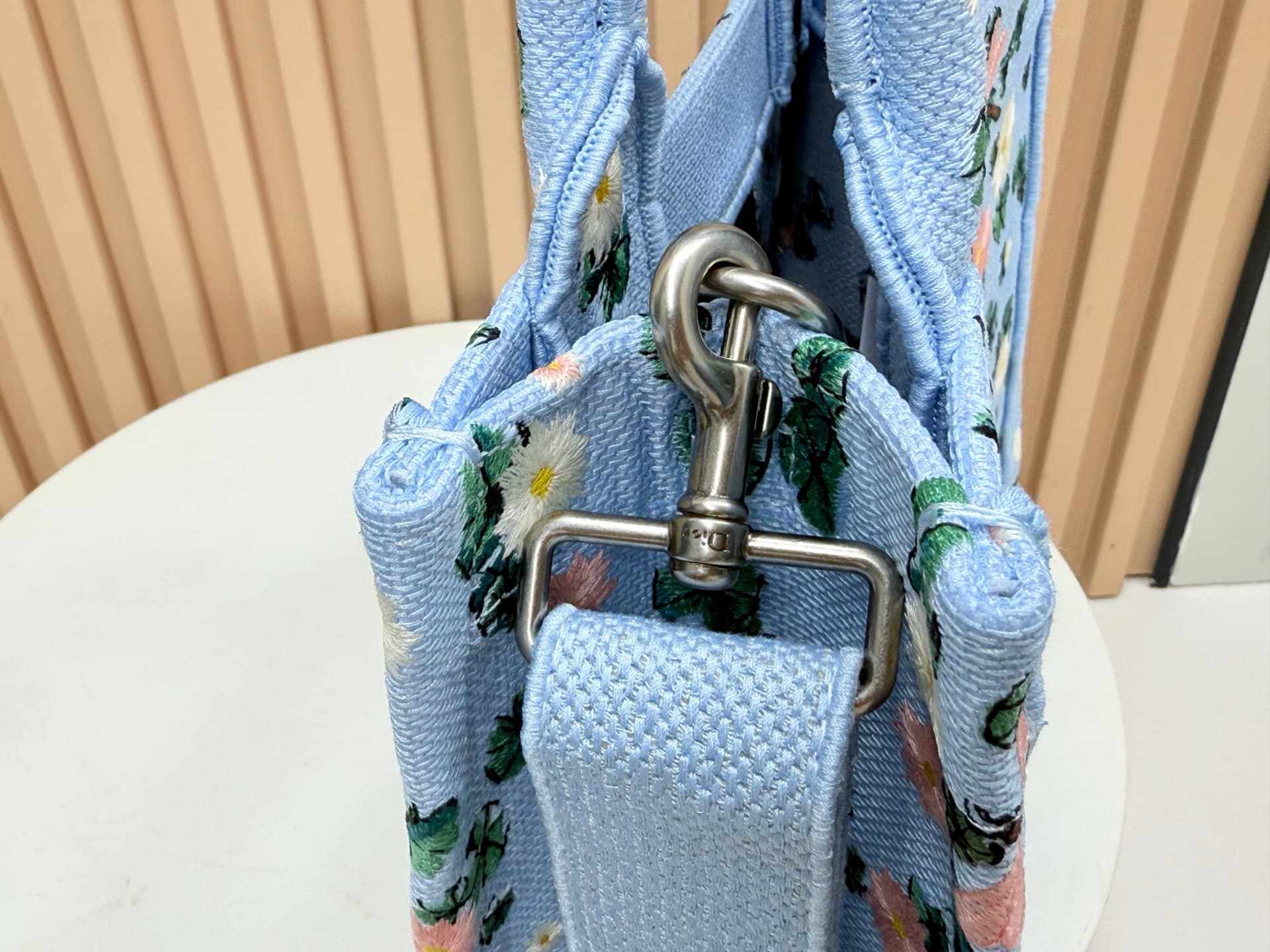 C1718 Details of Diore JWA’s new bags in the first season! The classic bags now have a modern touch. — image 6