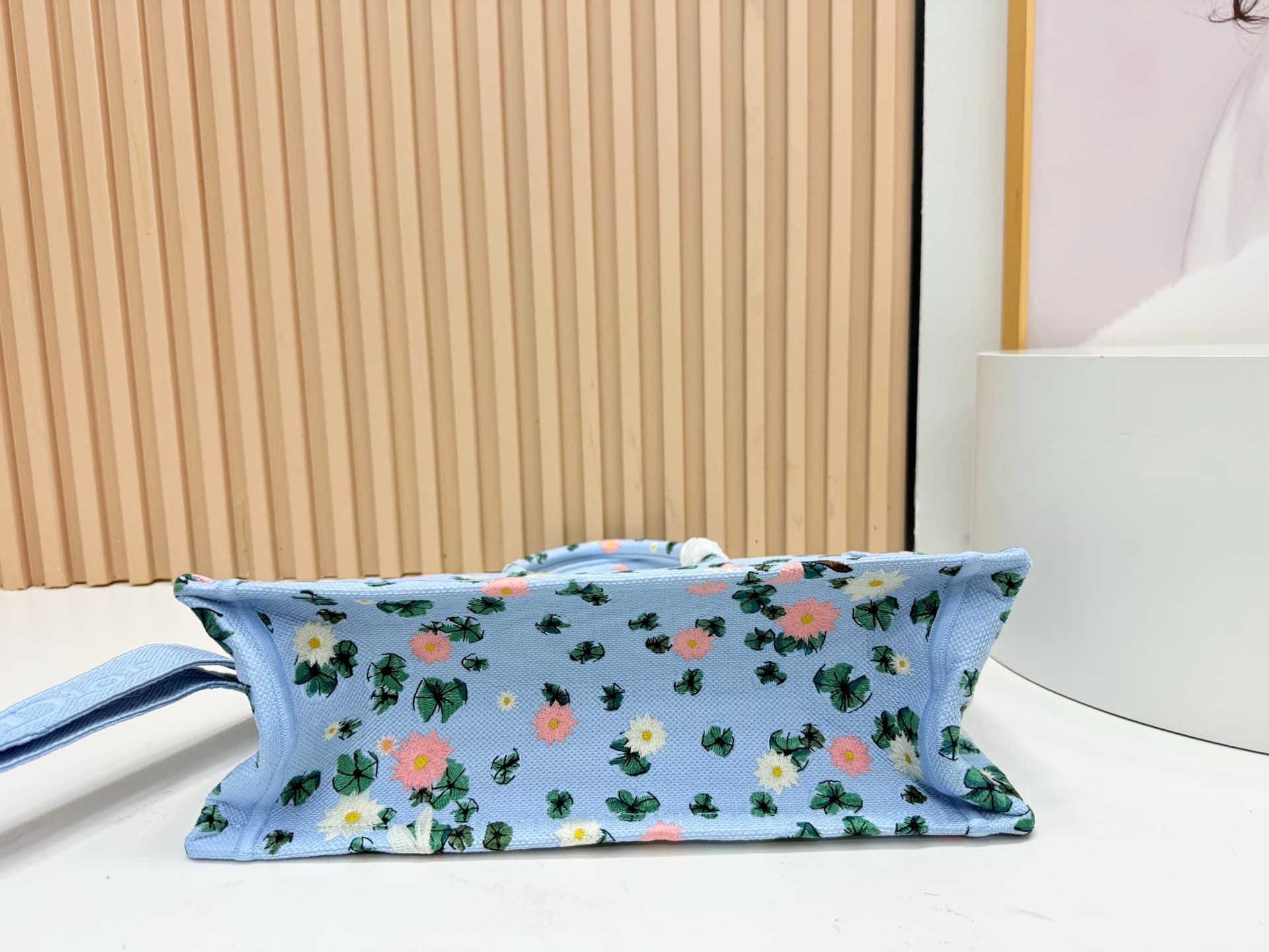 C1716 Details of Diò JWA’s new bags in the first season! The classic style with a modern touch — image 8