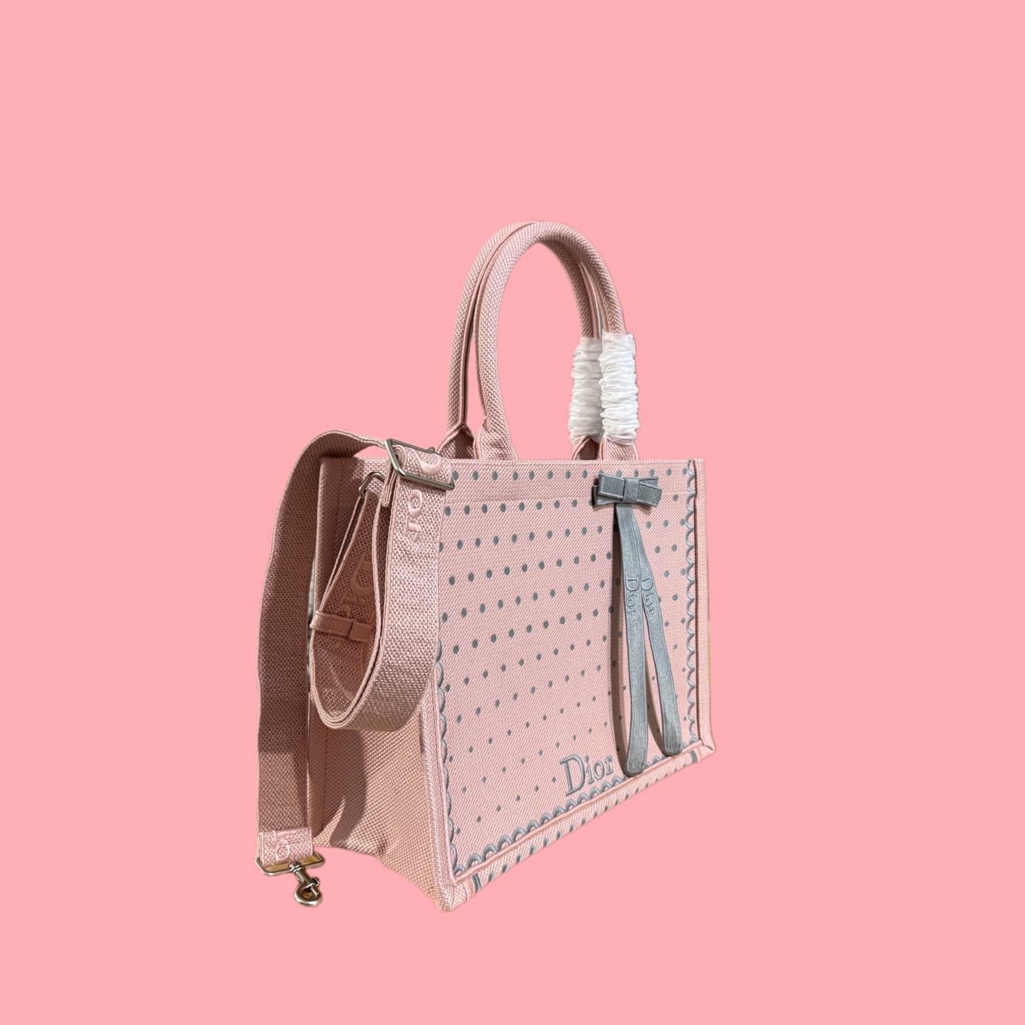 C1783 Details of Diore JWA’s new bags in the first season! The classic bags now have a modern feel. — image 2