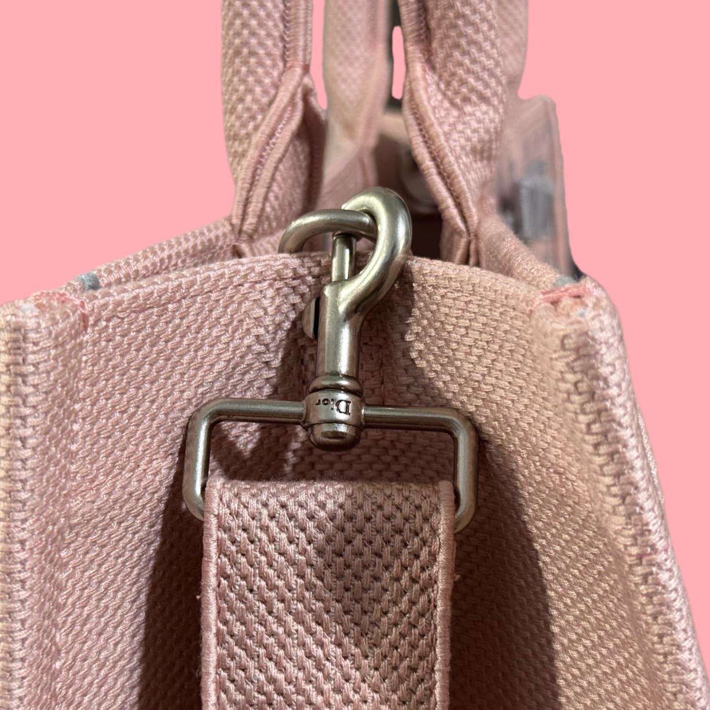 C1783 Details of Diore JWA’s new bags in the first season! The classic bags now have a modern feel. — image 6