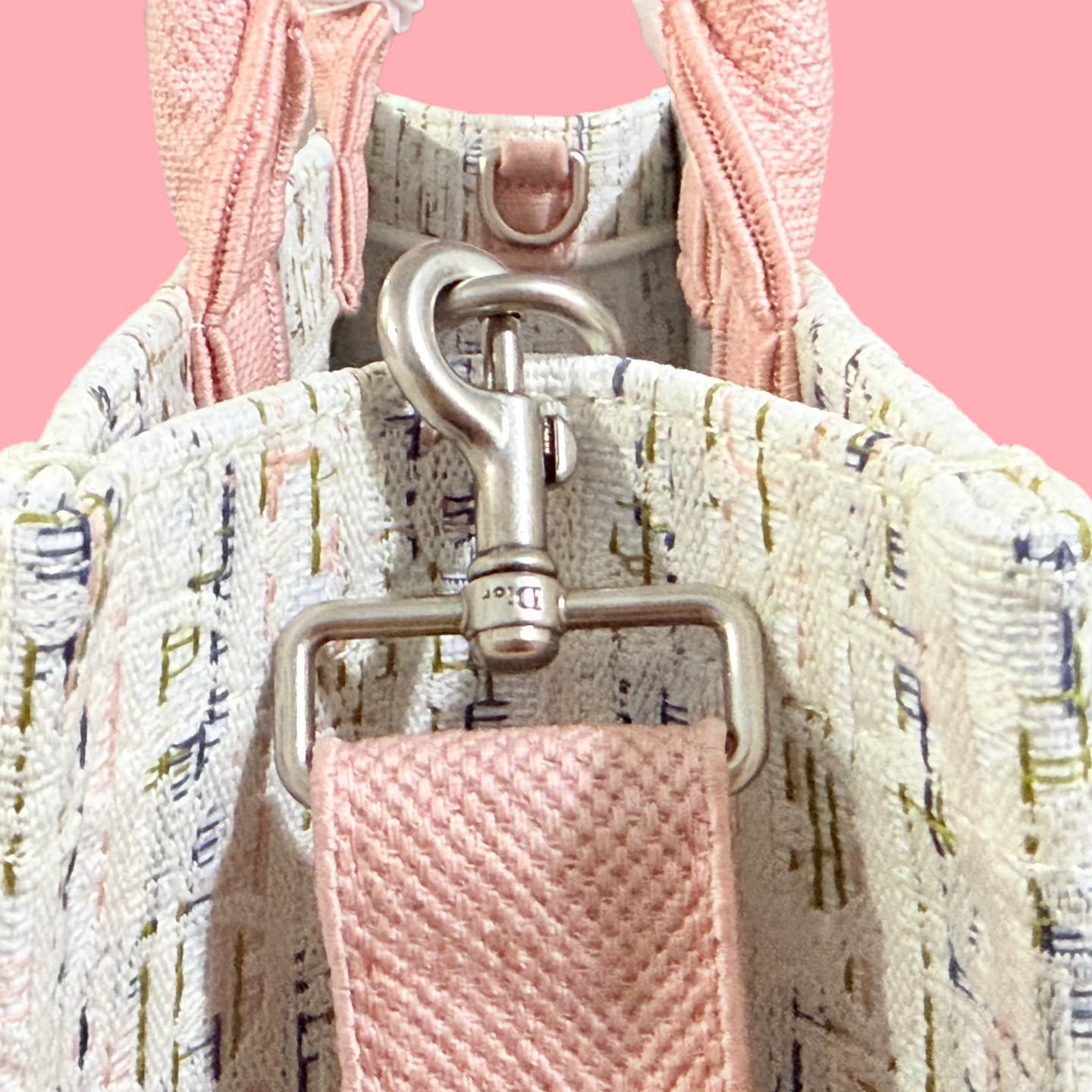 C1784 Details of Diore JWA’s new bags in the first season! The classic bags now have a modern twist. — image 6