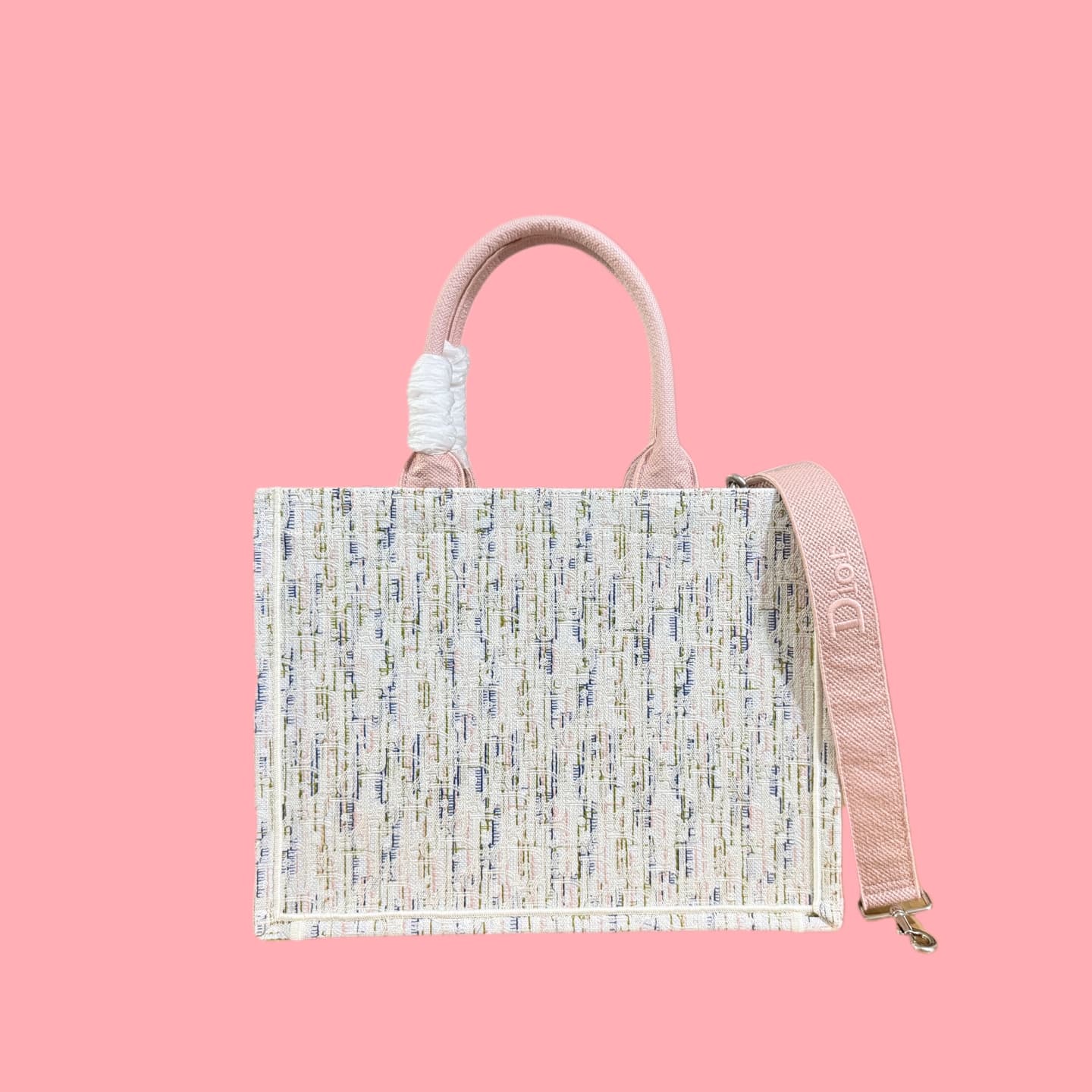 C1784 Details of Diore JWA’s new bags in the first season! The classic bags now have a modern twist. — image 4