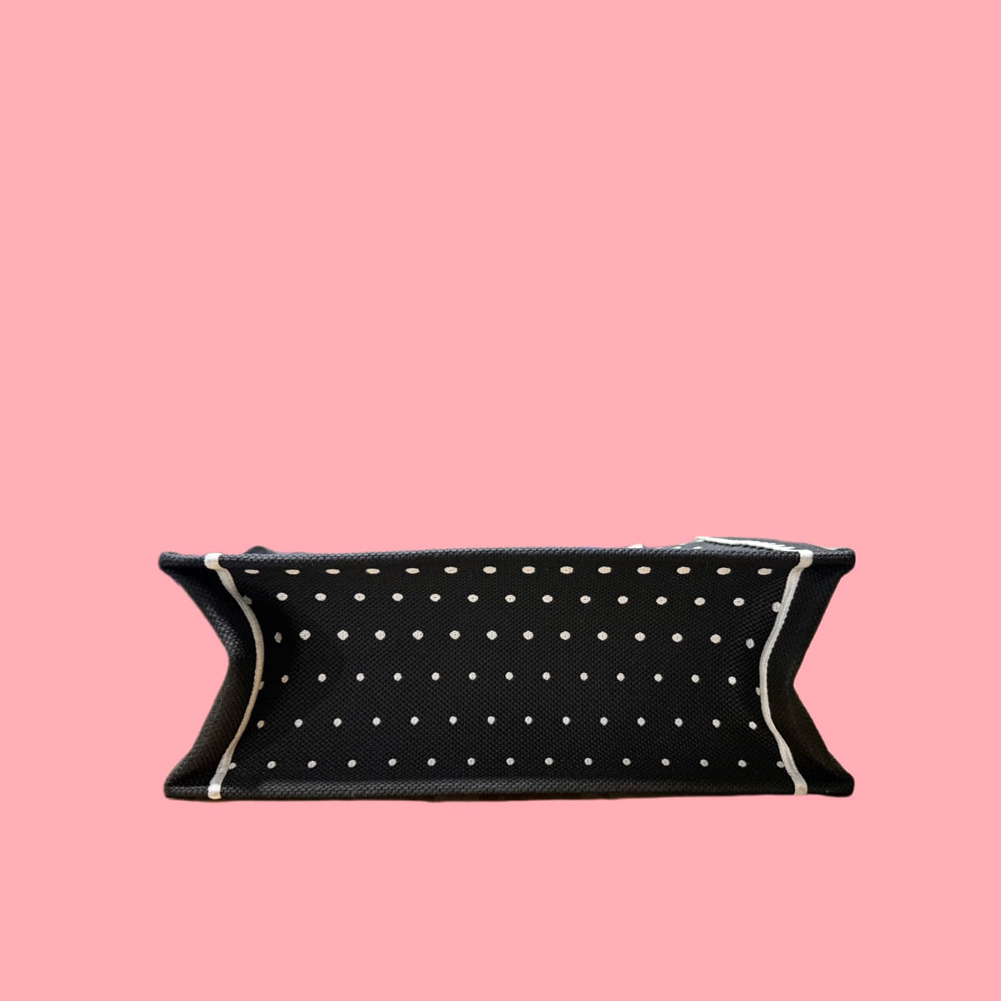 C1789 Details of Diô JWA’s new bags in the first season! The classic bags now have a modern feel — image 8