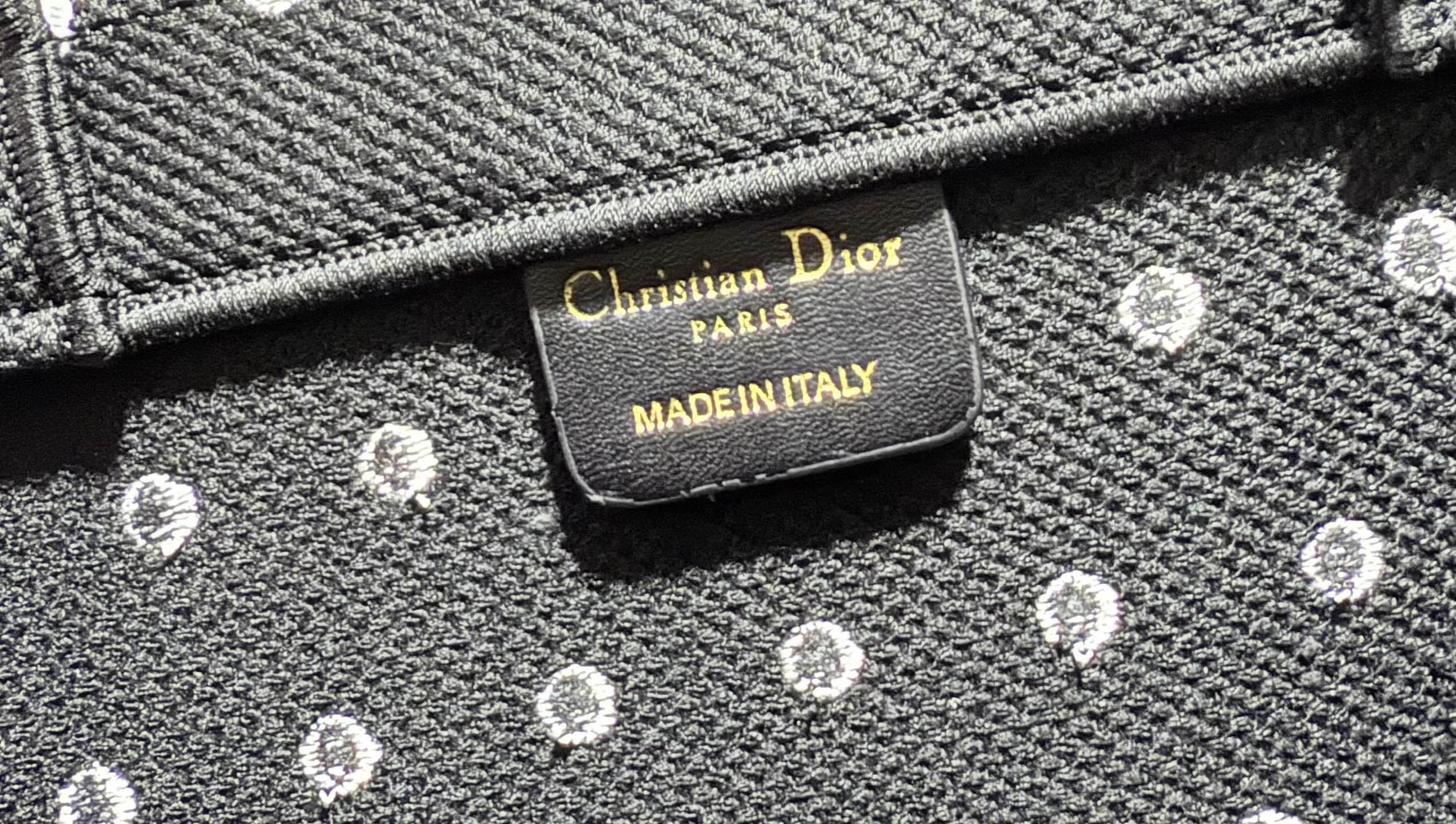 C1790 Details of Diore JWA’s new bags in the first season! The classic bags now have a modern touch. — image 7
