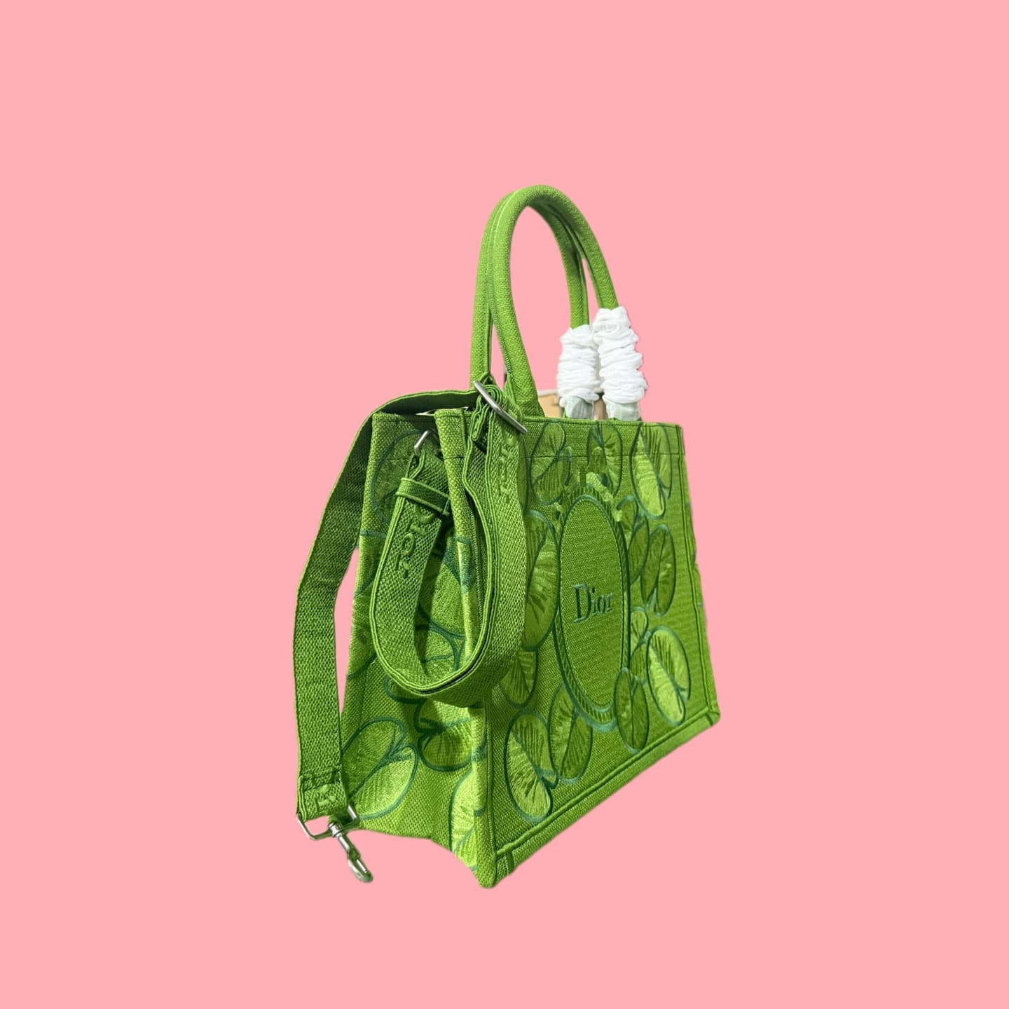 C1798 Details of Diore JWA’s new bags in the first season! The classic bags now have a modern feel. — image 2