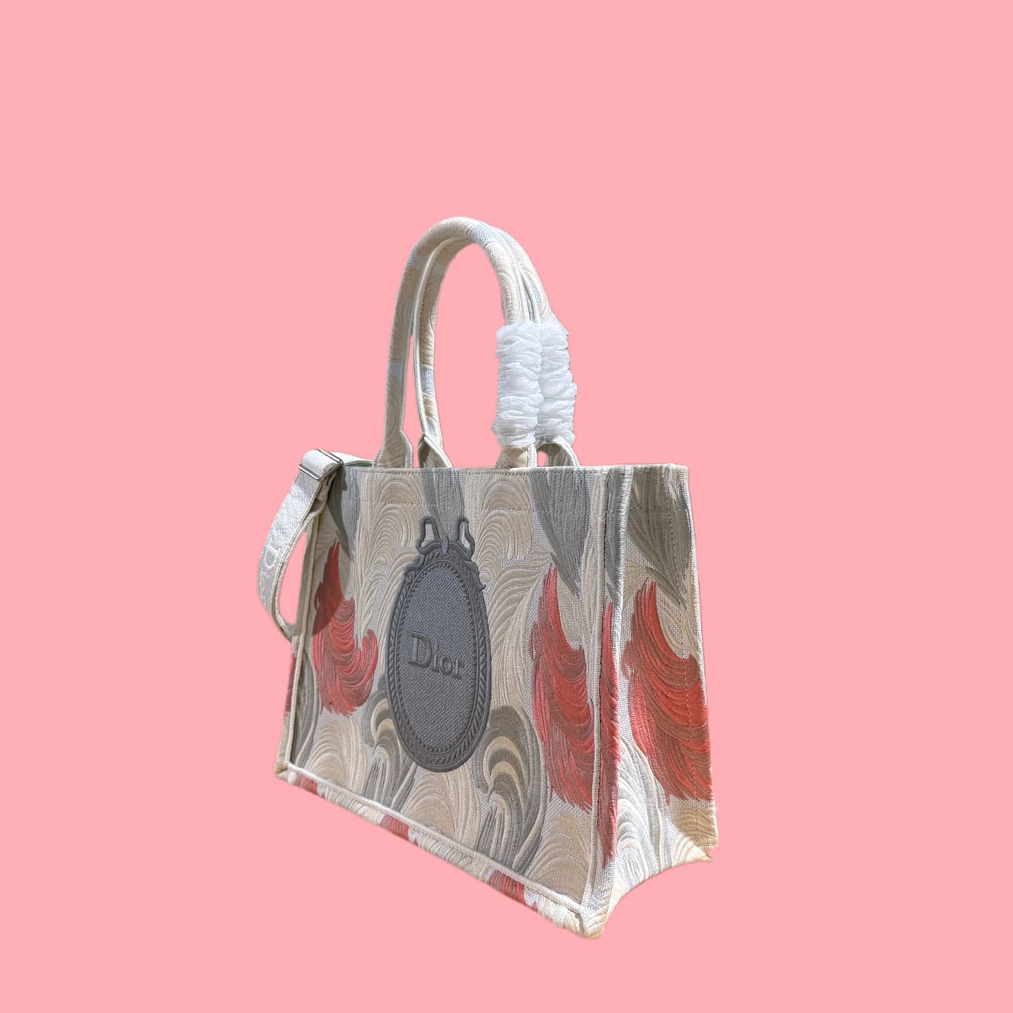 C1792 Details of Diore JWA’s new bags in the first season! The classic bags now have a modern touch. — image 3