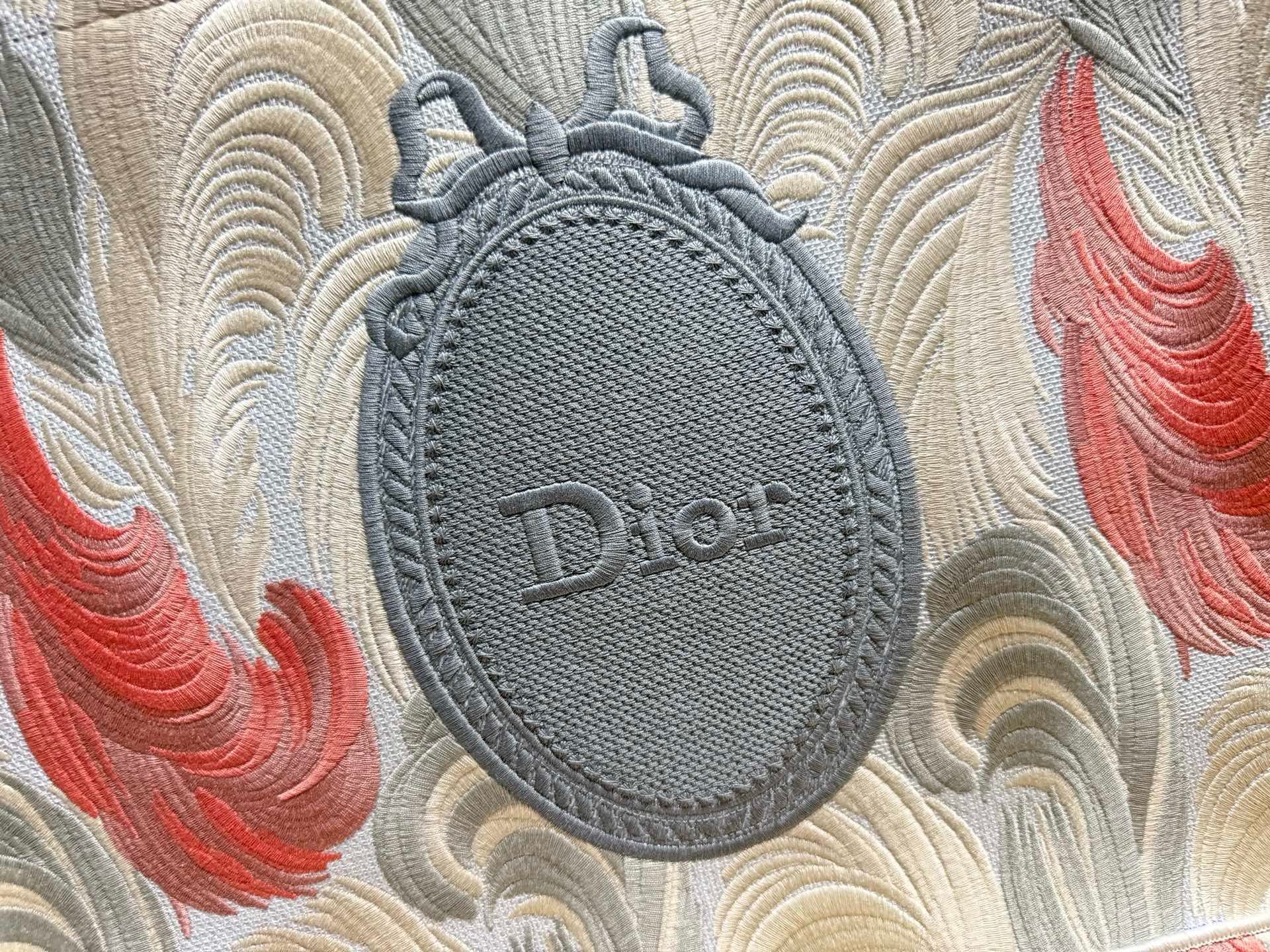 C1792 Details of Diore JWA’s new bags in the first season! The classic bags now have a modern touch. — image 5