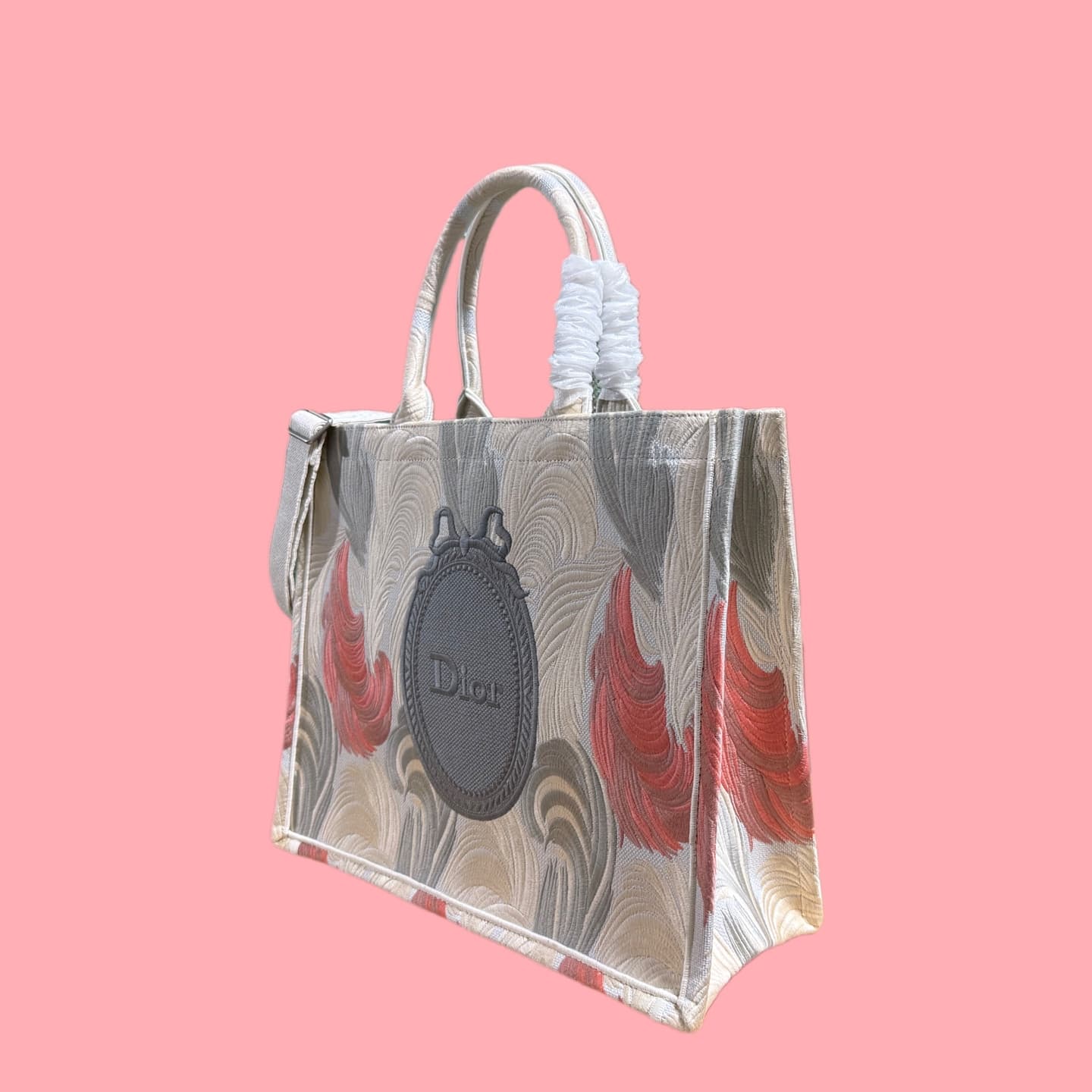 C1793 Details of Diore JWA’s new bags in the first season! The classic bags now have a modern touch. — image 3