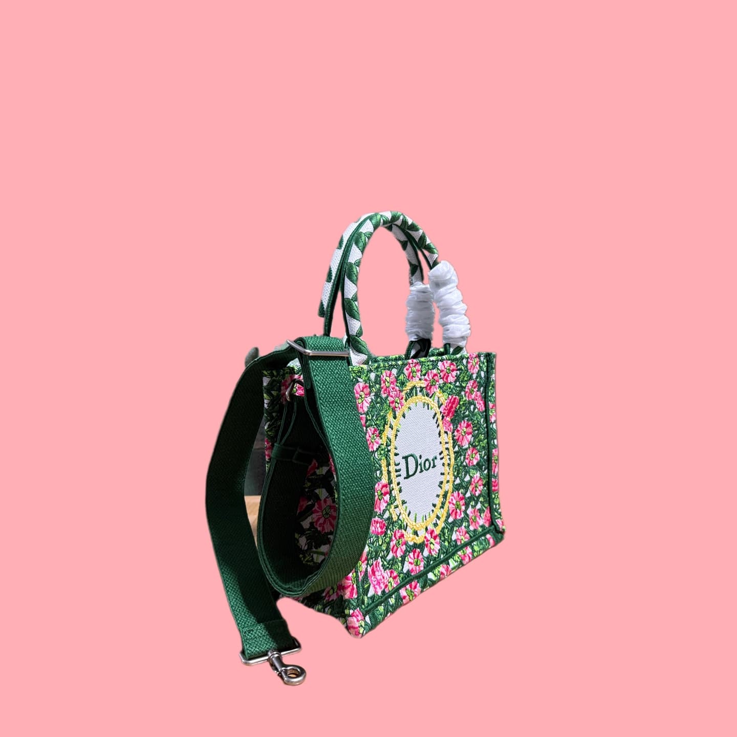 C1794 Details of Diore JWA’s new bags in the first season! The classic bags now have a modern feel. — image 2
