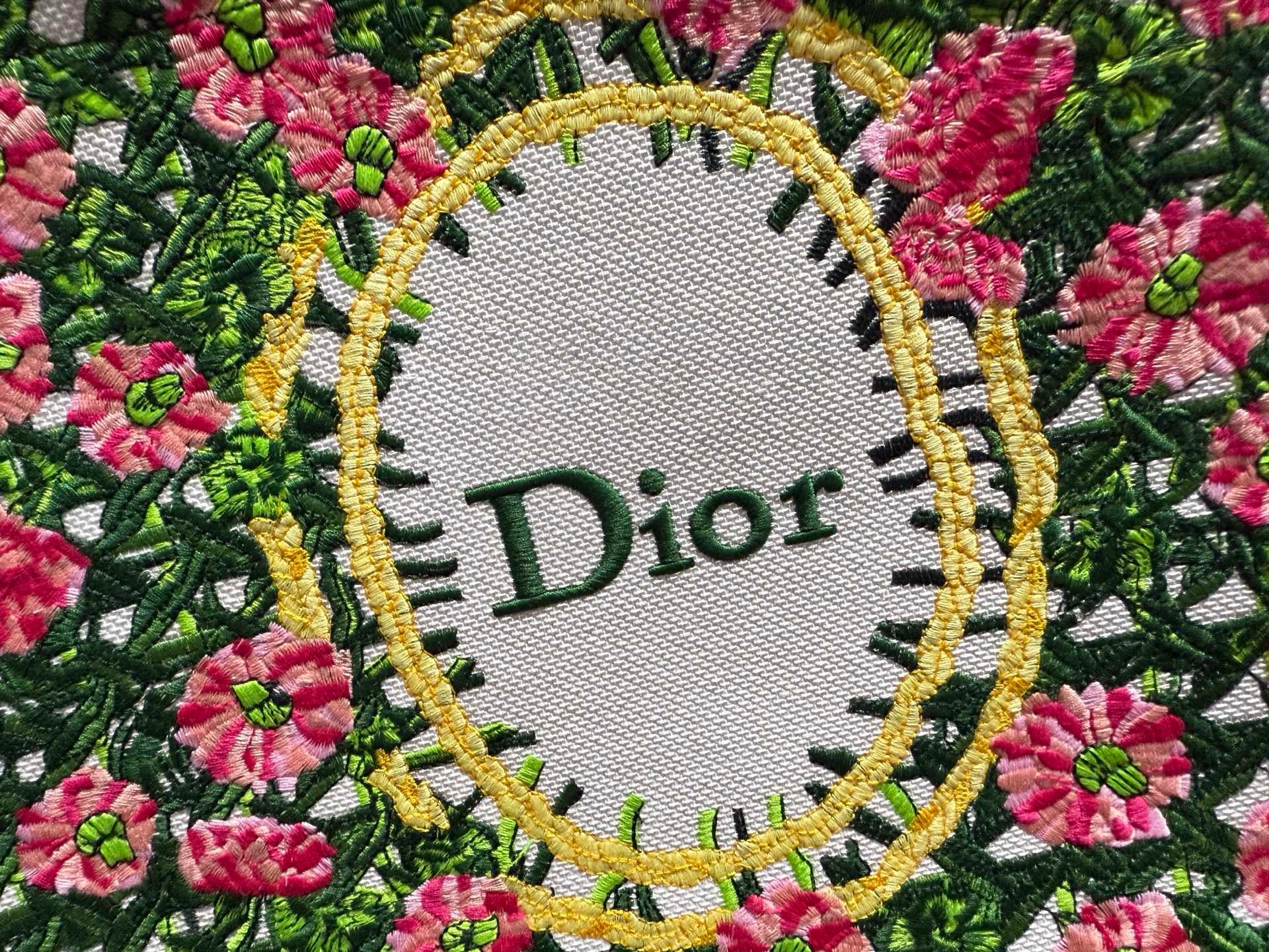C1794 Details of Diore JWA’s new bags in the first season! The classic bags now have a modern feel. — image 5
