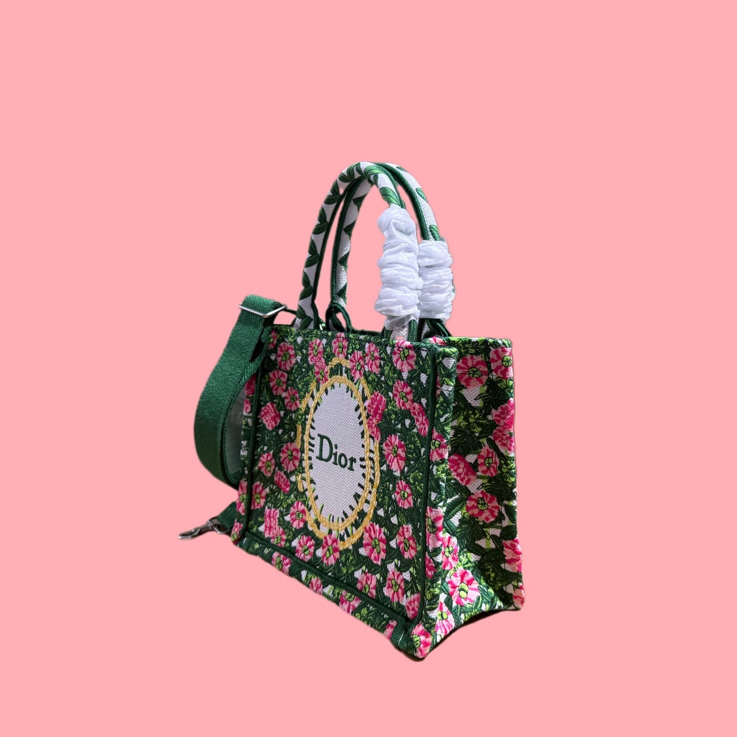 C1795 Details of Diore JWA’s new bags in the first season! The classic bags now have a modern feel. — image 3