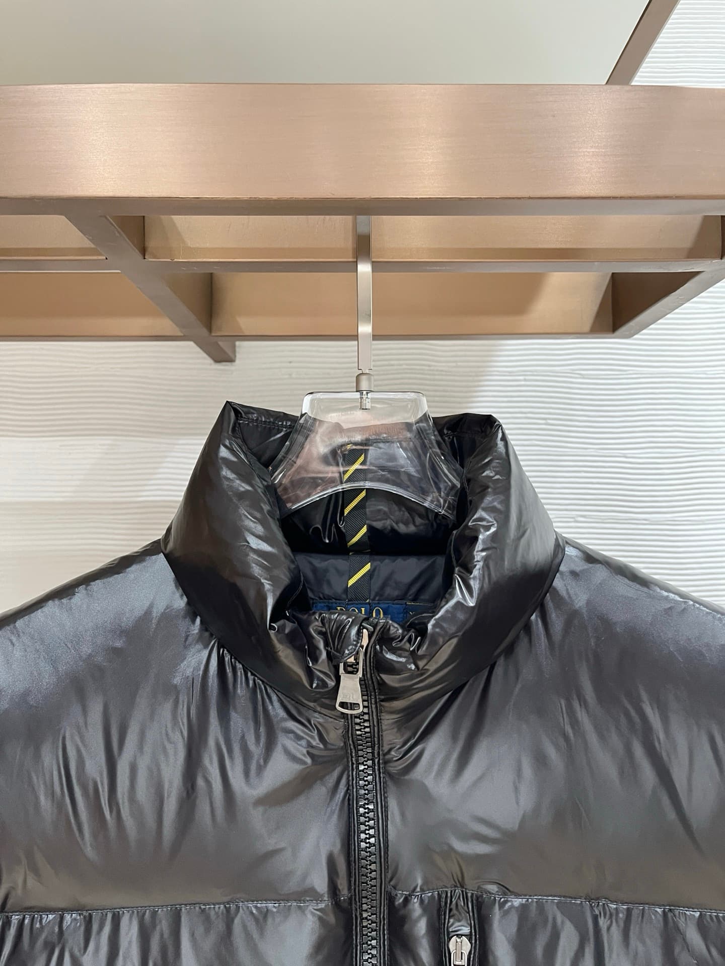 C11027 Ralph Lauren’s high-end recommended winter coat 2025 for men. It features a premium quality down jacket with a noble heritage and excellent fluffiness, making it an excellent warm-keeping item. This top-tier fashion garment incorporates design elem — image 2
