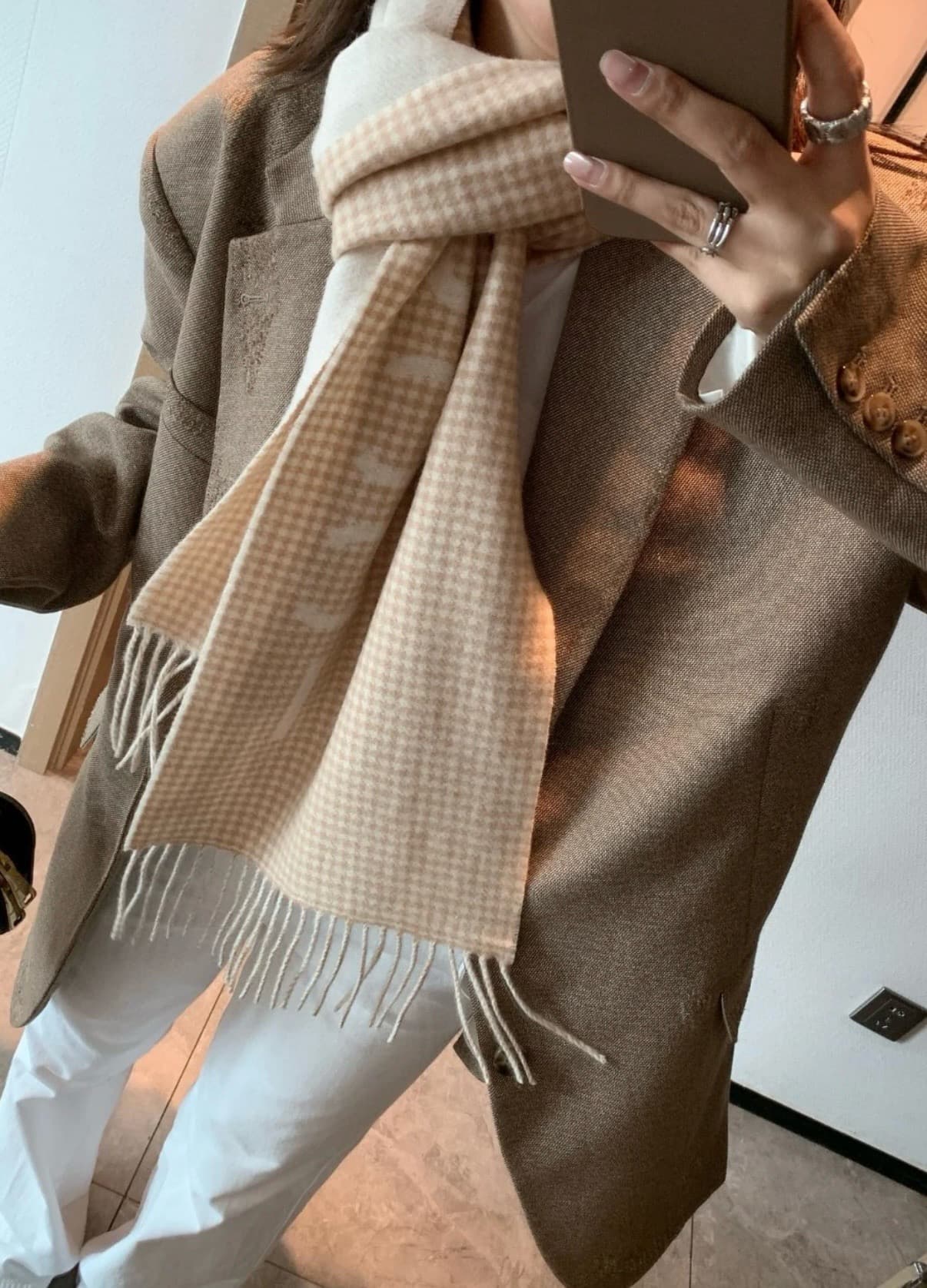 C30646 💰 Gucci oat-colored Jackie mini is a huge hit — image 3