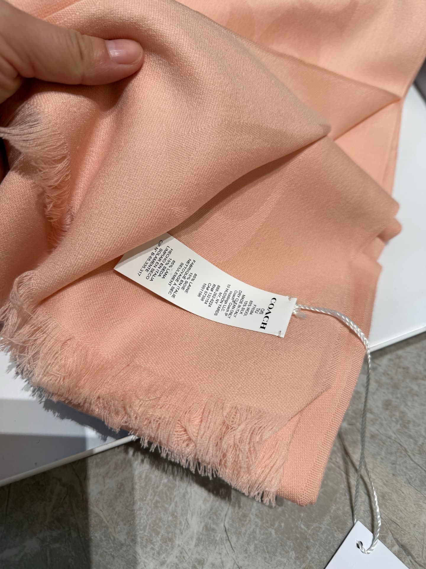 C30637 💰 Classic coach scarves/large shawls. Every color is beautiful! Extremely comfortable, elegant and luxurious in style; medium thickness, can be used as a shawl. When the office is too cold, these scarves are really practical – they’re both beautifu — image 4