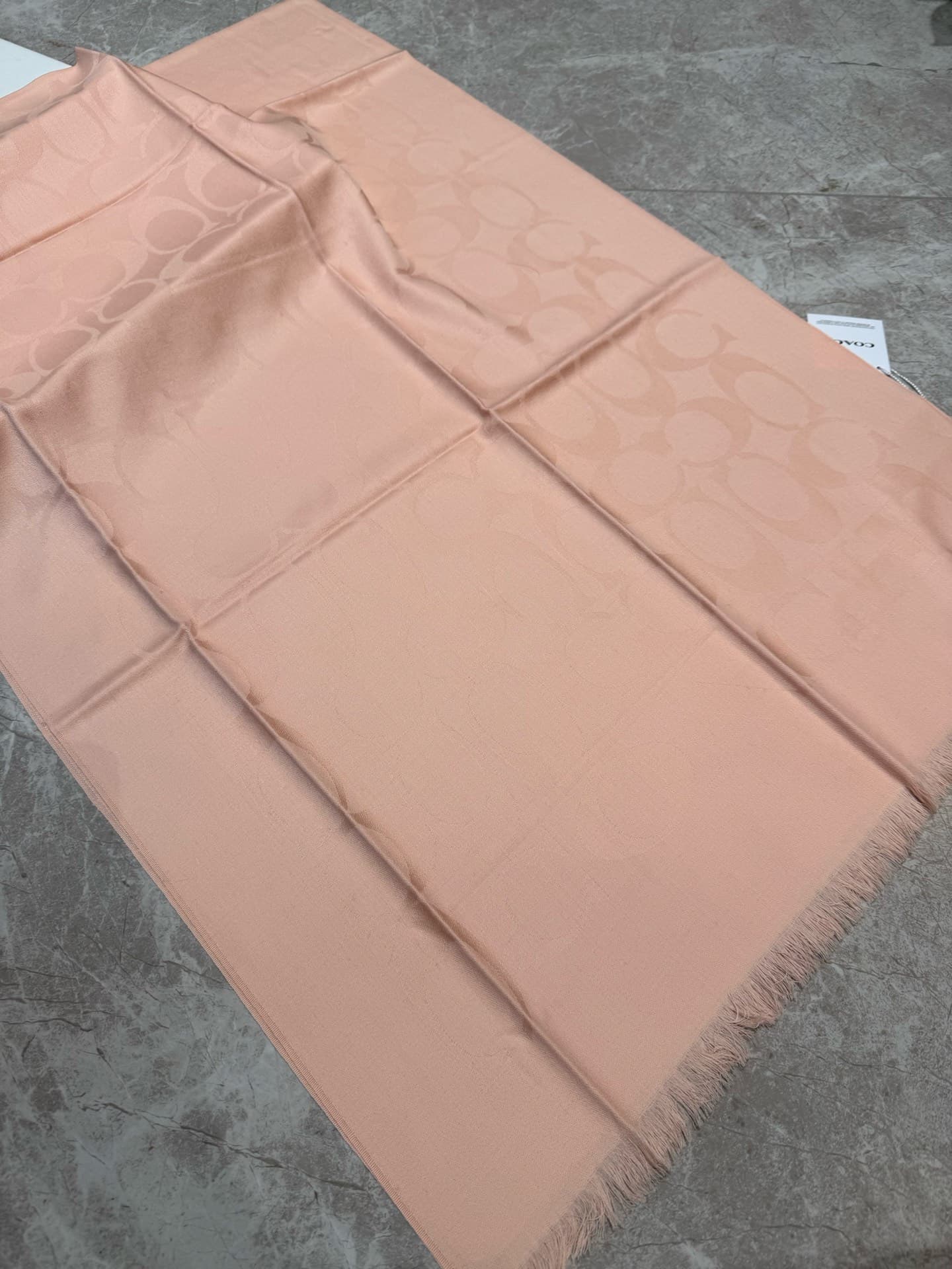 C30637 💰 Classic coach scarves/large shawls. Every color is beautiful! Extremely comfortable, elegant and luxurious in style; medium thickness, can be used as a shawl. When the office is too cold, these scarves are really practical – they’re both beautifu — image 5