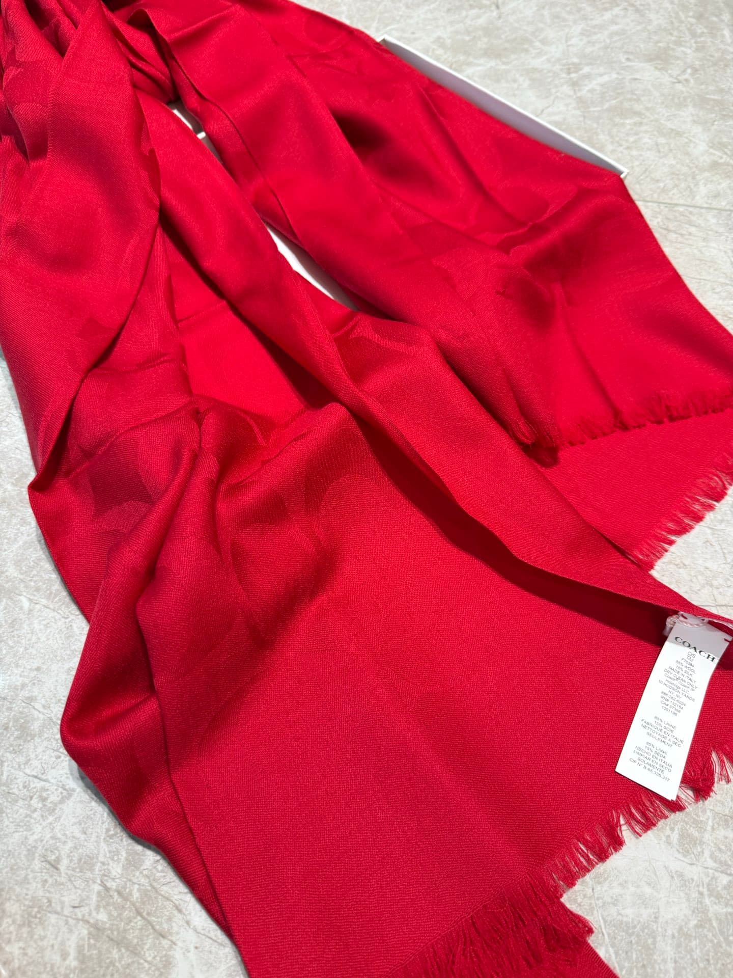 C30636 💰 Classic coach scarves/large shawls. Every color is beautiful! Extremely comfortable, elegant and luxurious in style; medium thickness, can be used as a shawl. When the office is too cold, these scarves are very practical – they’re both stylish an — image 7