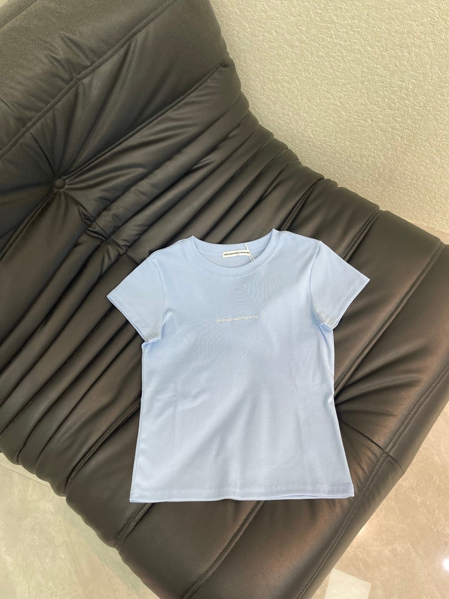 C18599 Alexander Wan*26 New model short-sleeved T-shirt with slim fit and small letters — image 4