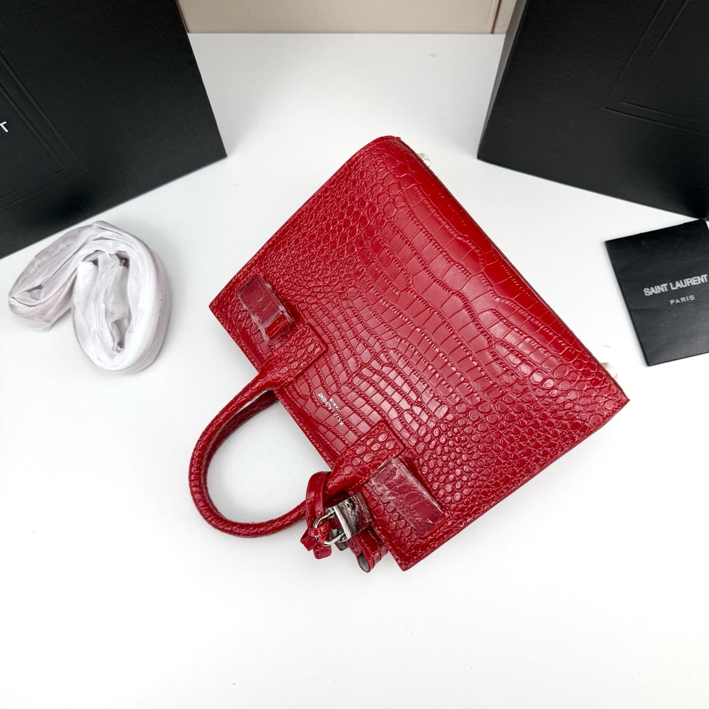 C8536 Iconic SAC DE JOUR handbag style. — image 6