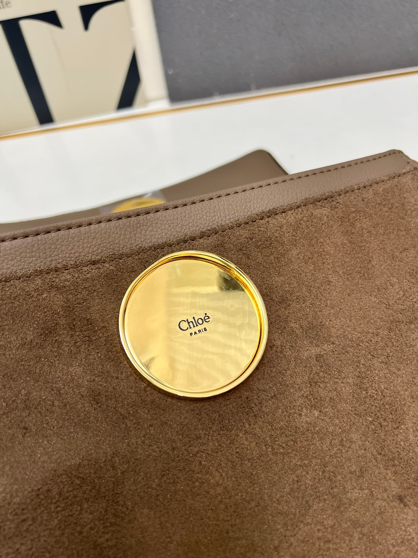 C8321 ¥ Slippery leather, with a gift box — image 8