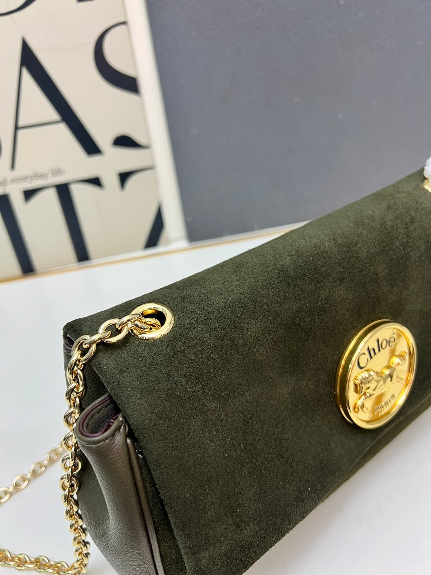 C8320 ¥ Suede material, with a gift box — image 4