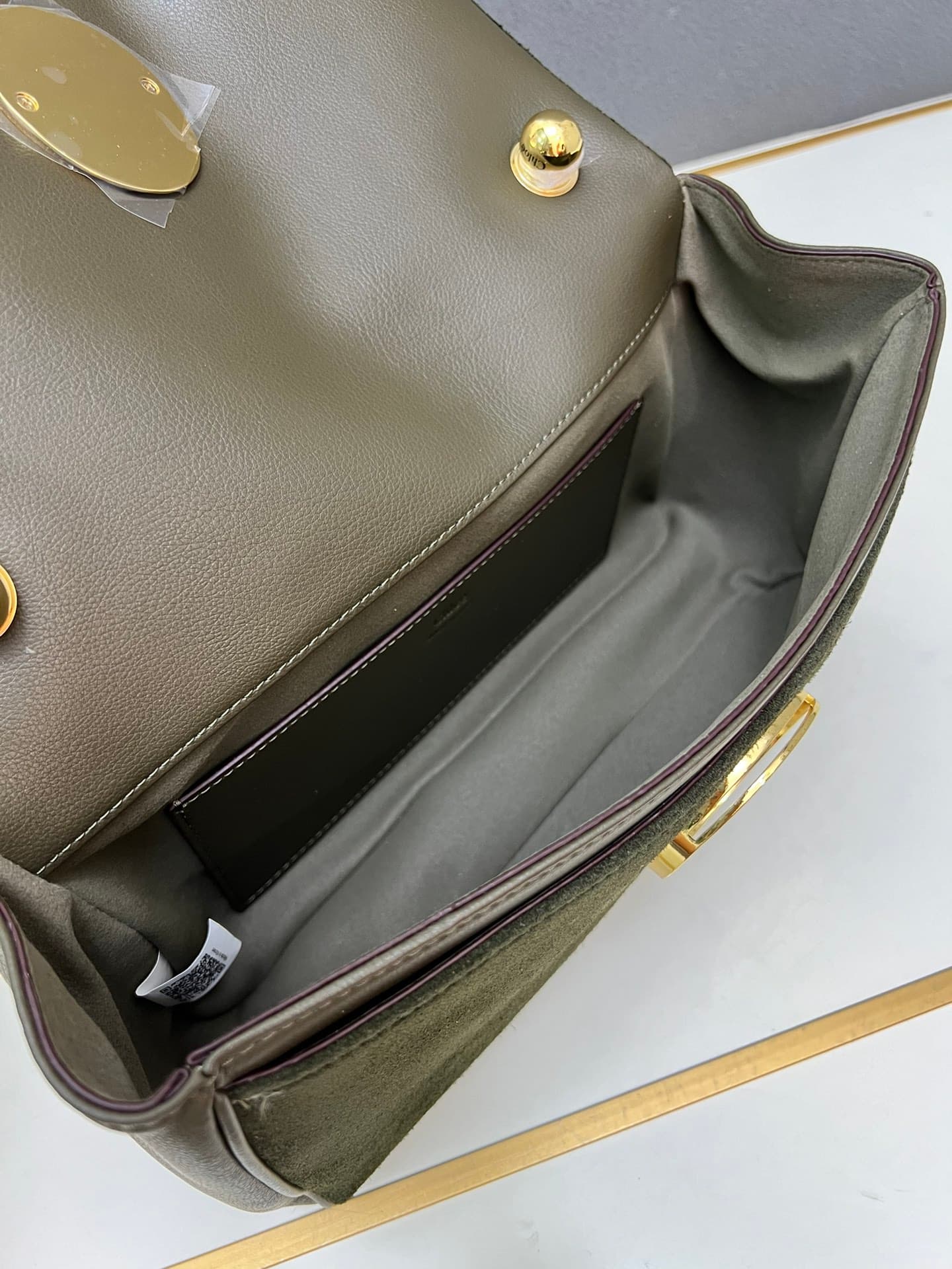 C8320 ¥ Suede material, with a gift box — image 7