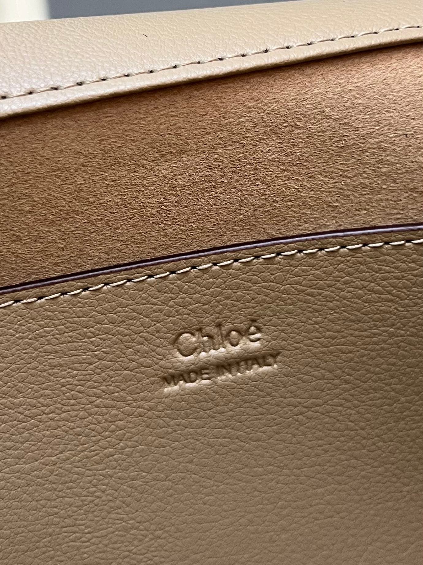 C8318 ¥ Slipped leather with gift box — image 8