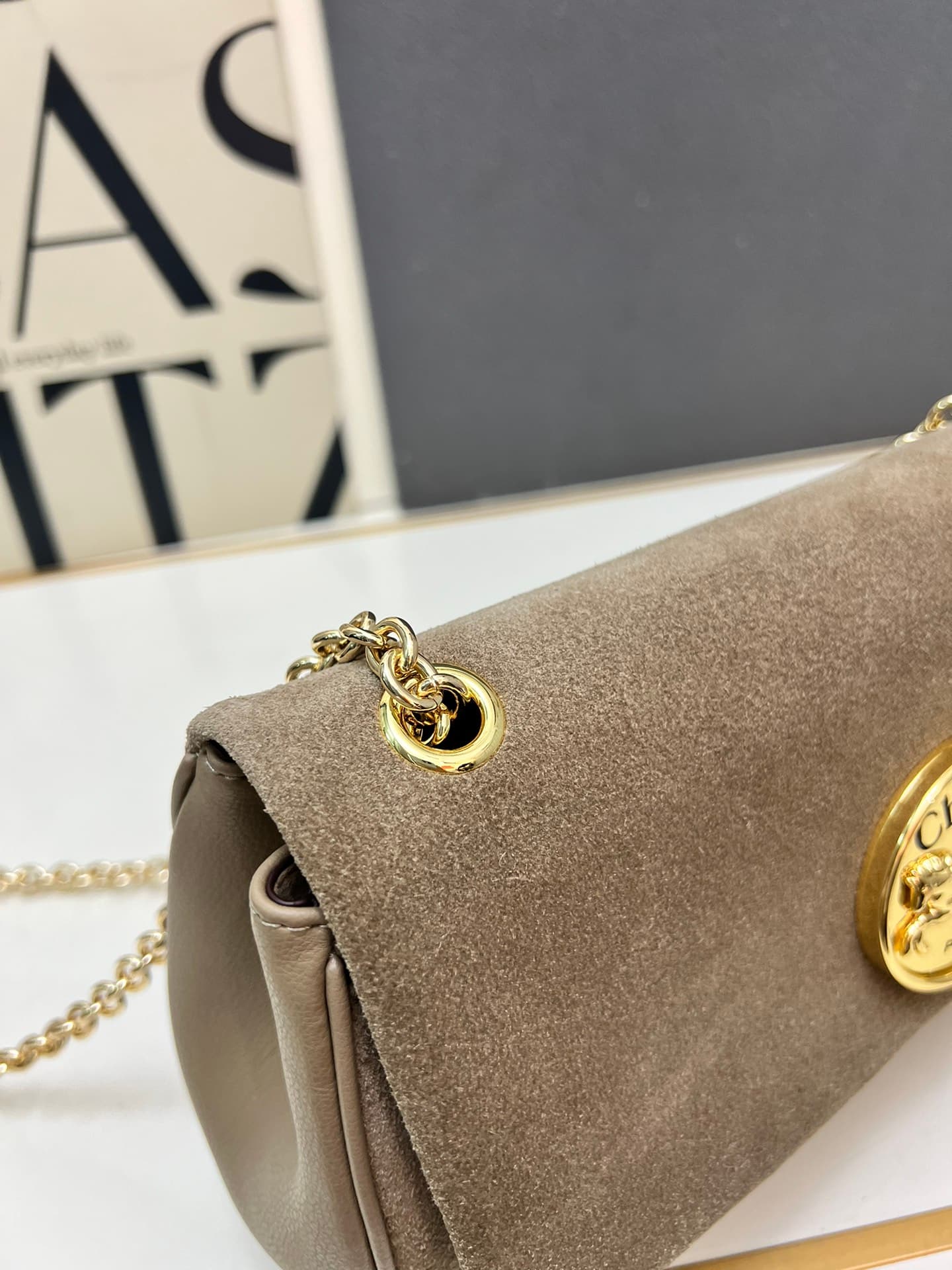C8318 ¥ Slipped leather with gift box — image 5